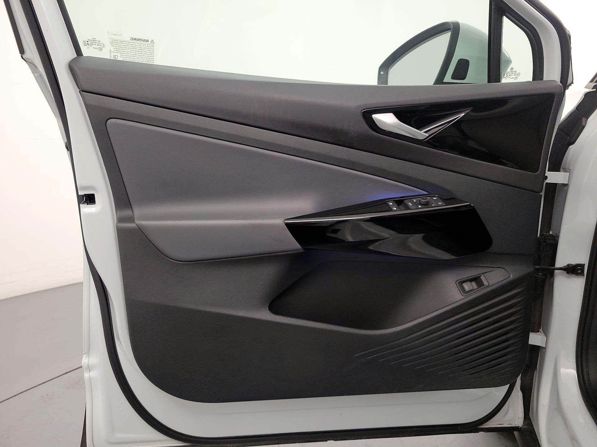 Thumbnail: 2021 Volkswagen ID.4 - 12