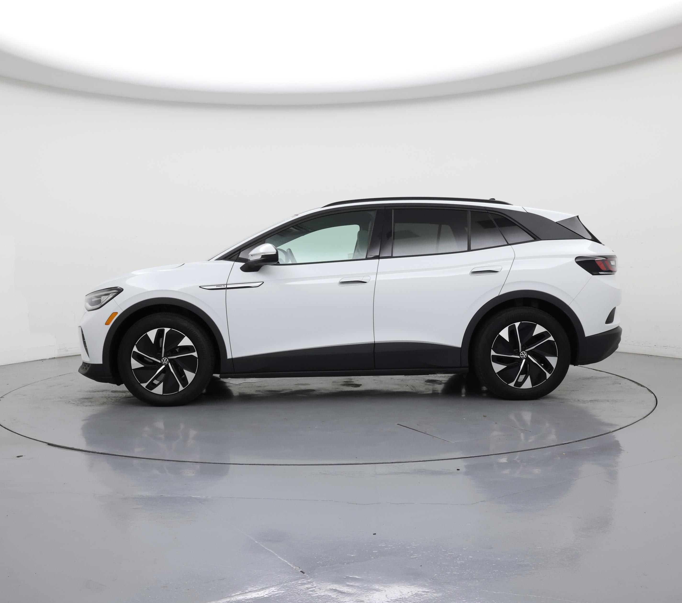 Thumbnail: 2021 Volkswagen ID.4 - 3
