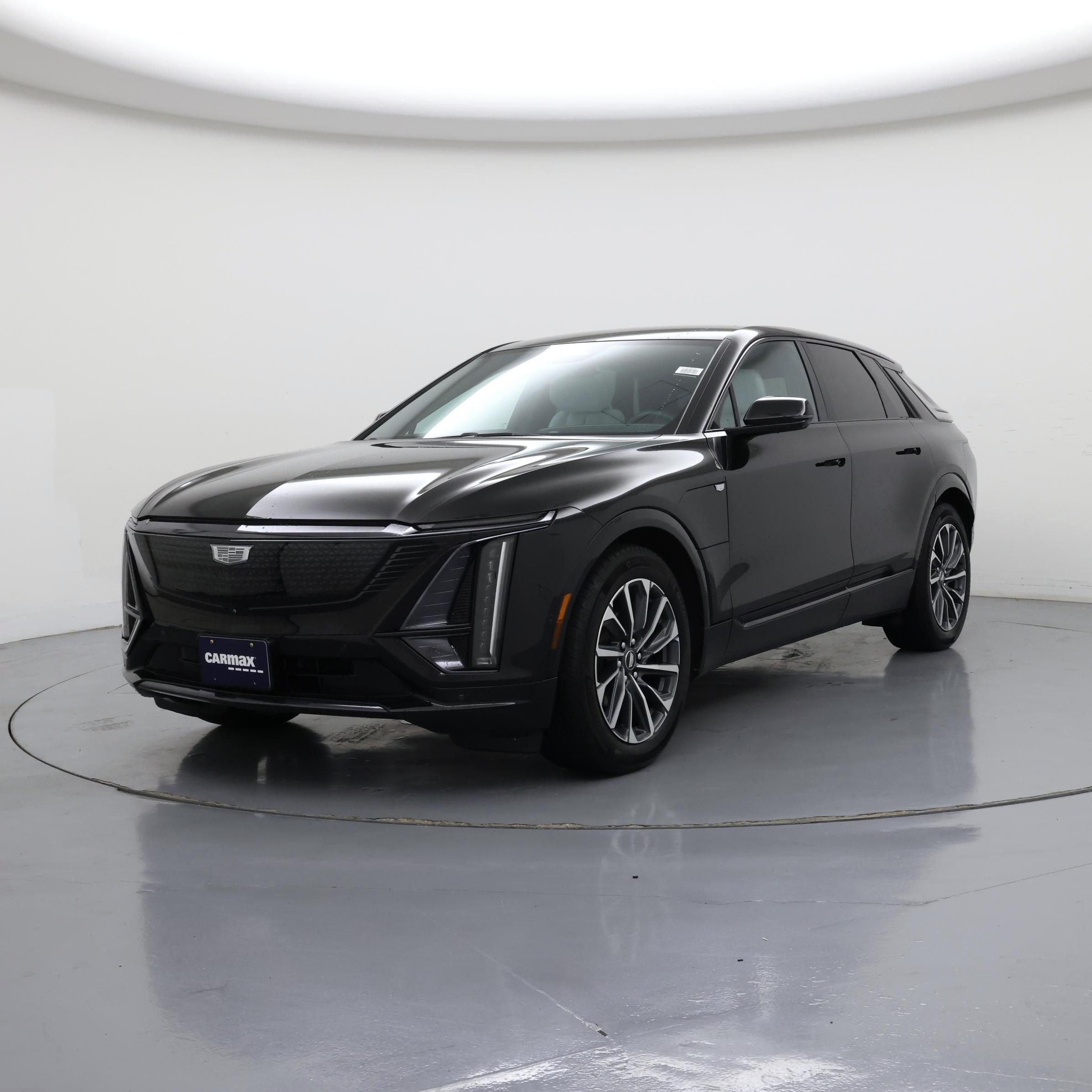 Thumbnail: 2024 Cadillac Lyriq - 4