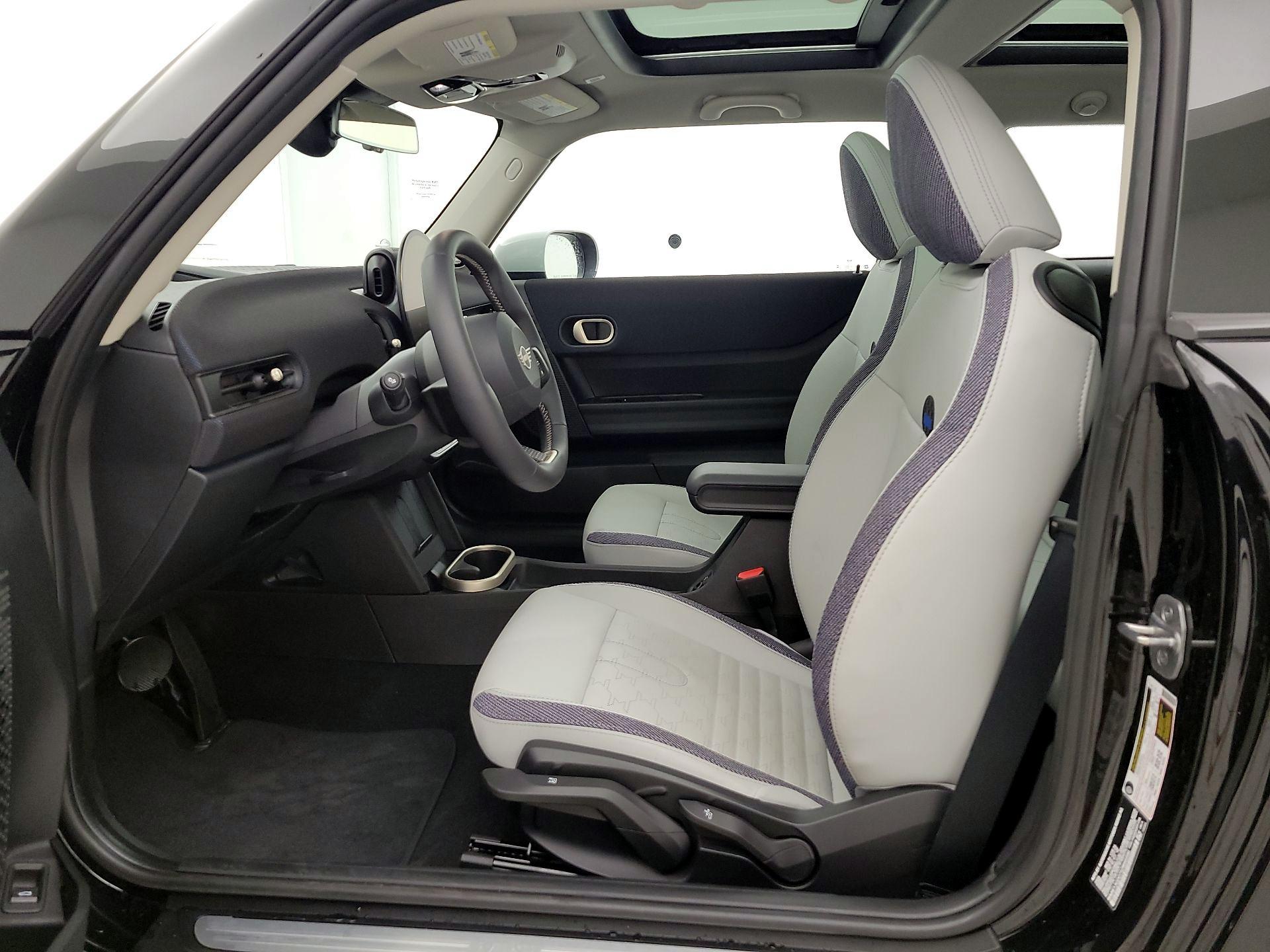 Thumbnail: 2025 MINI Cooper Hardtop - 11