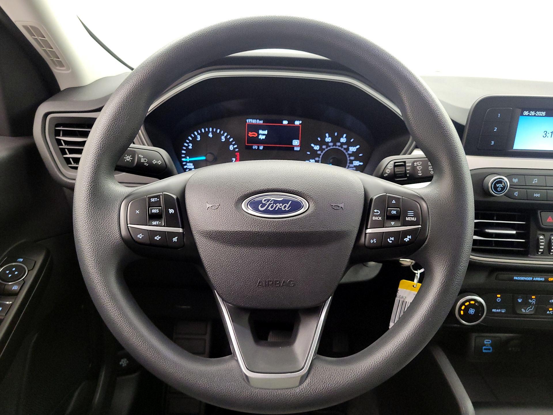 Thumbnail: 2022 Ford Escape - 10