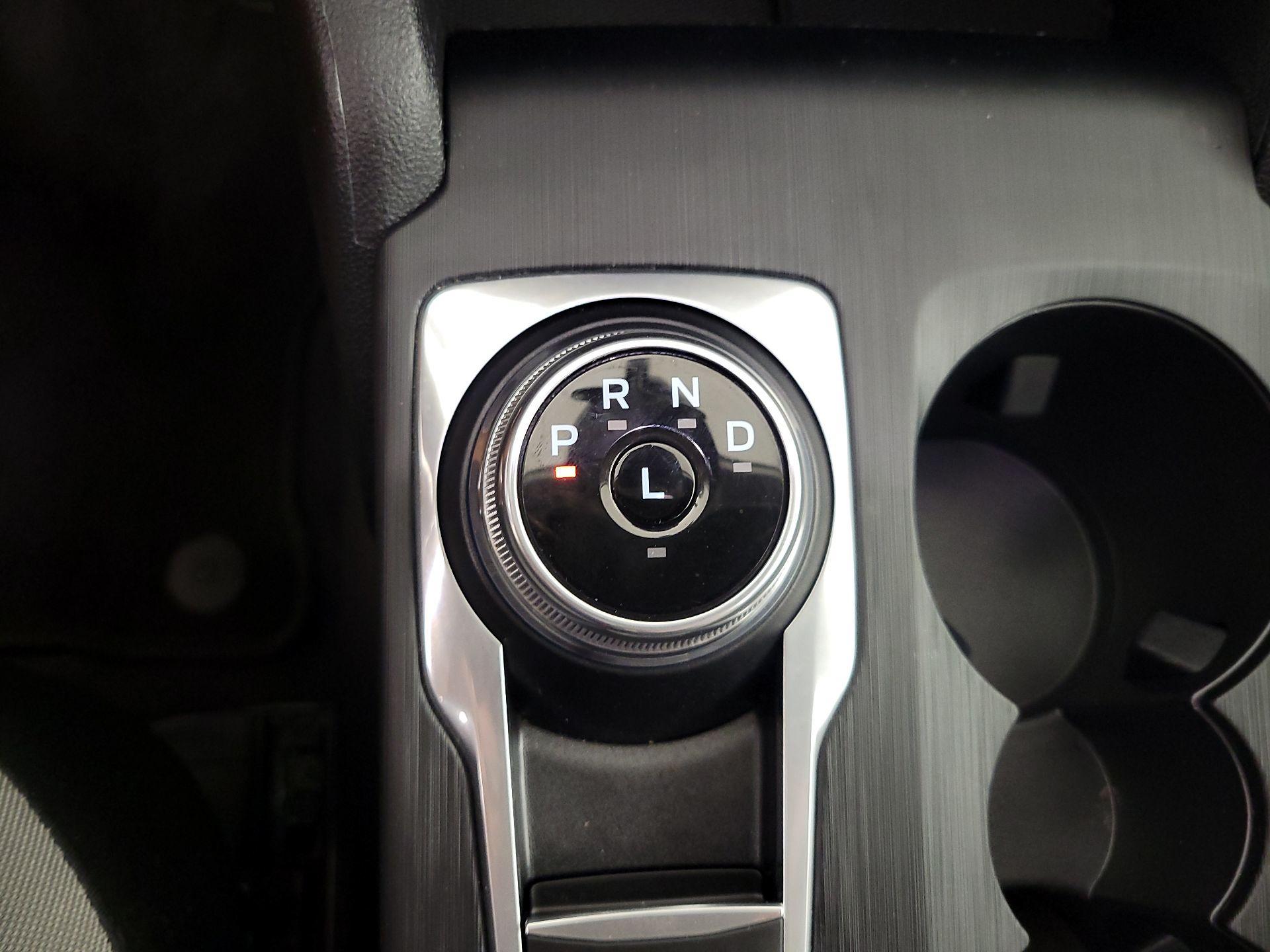 Thumbnail: 2022 Ford Escape - 17