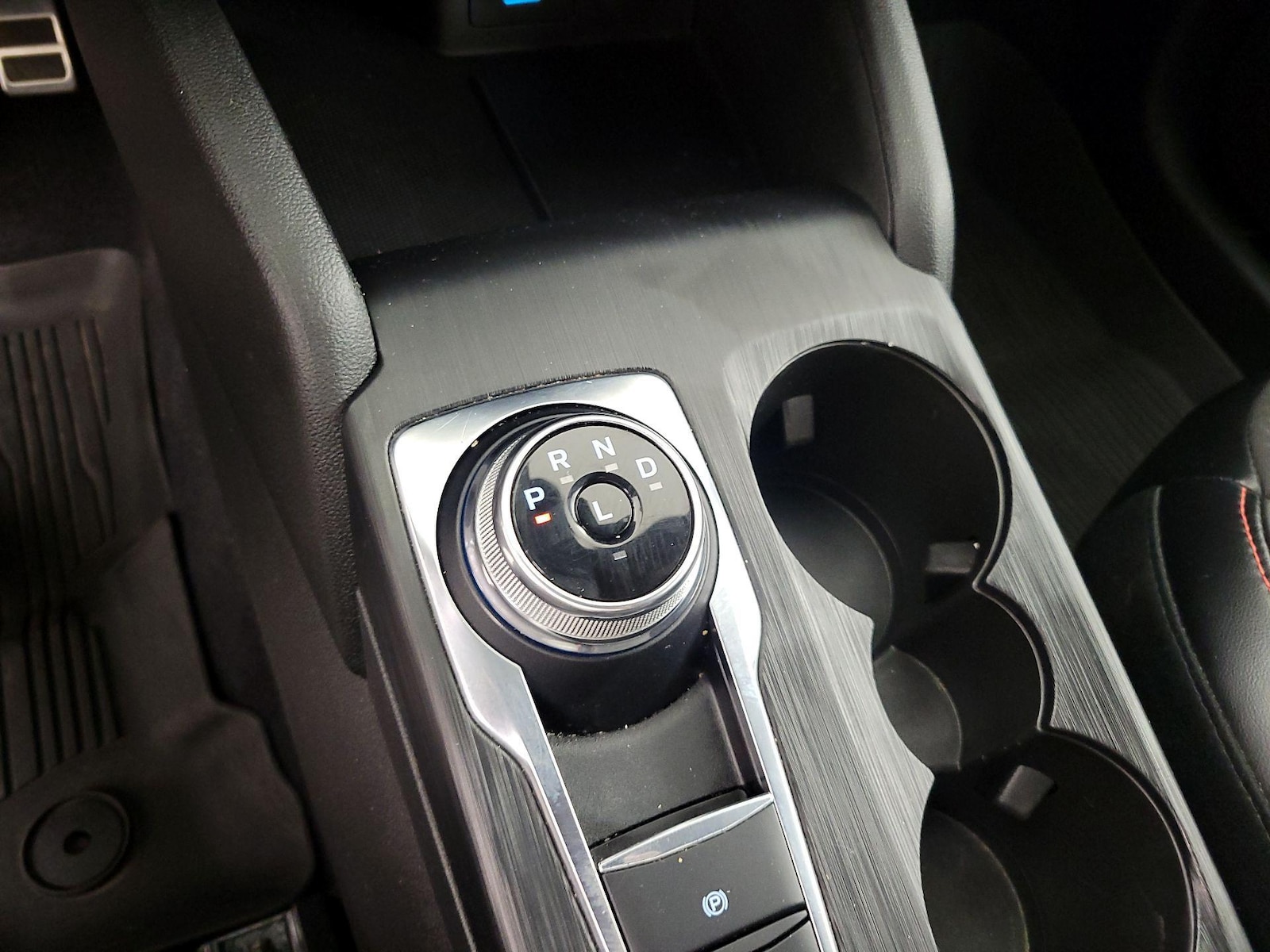 2023 Ford Escape ST-Line Select - Photo 19