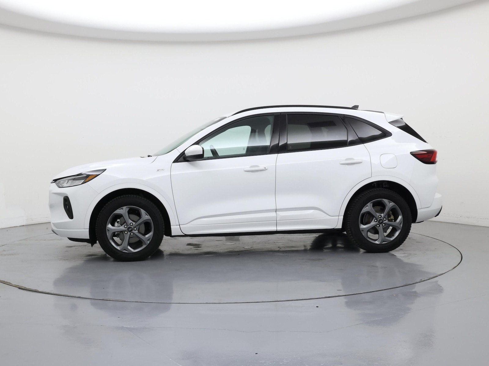 2023 Ford Escape ST-Line Select - Photo 4