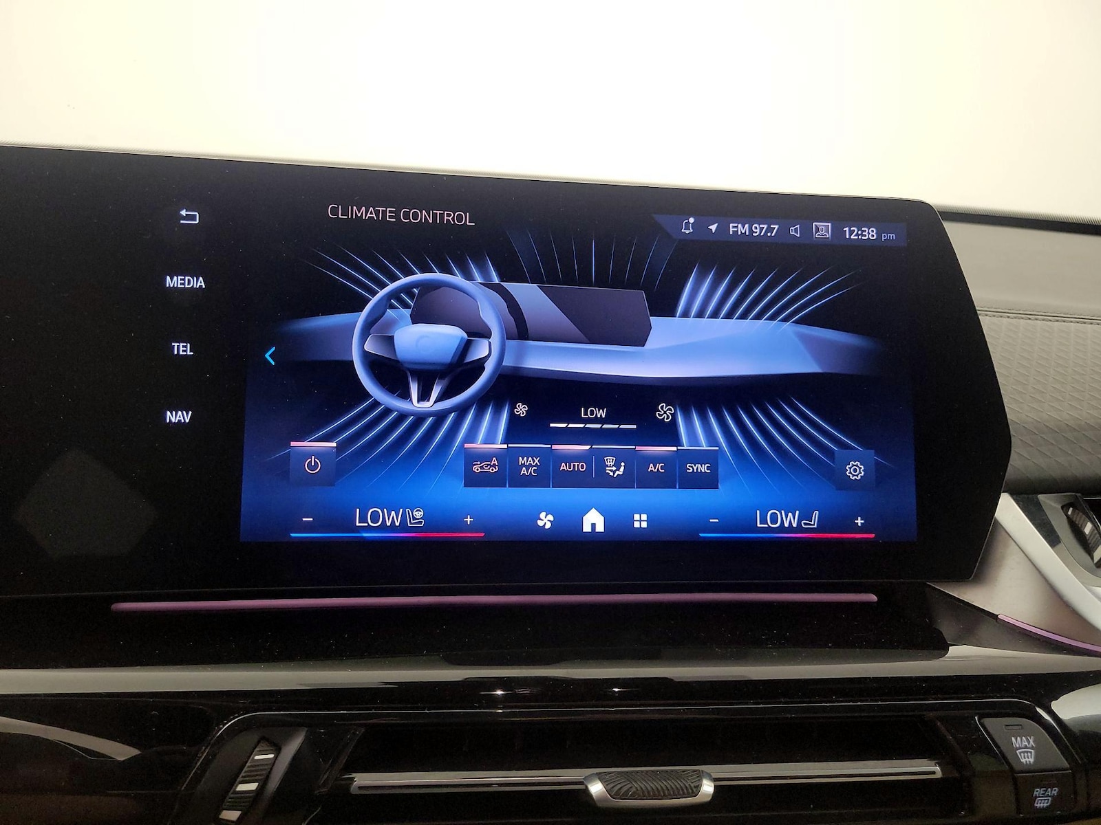 2025 BMW X2 28i - Photo 17