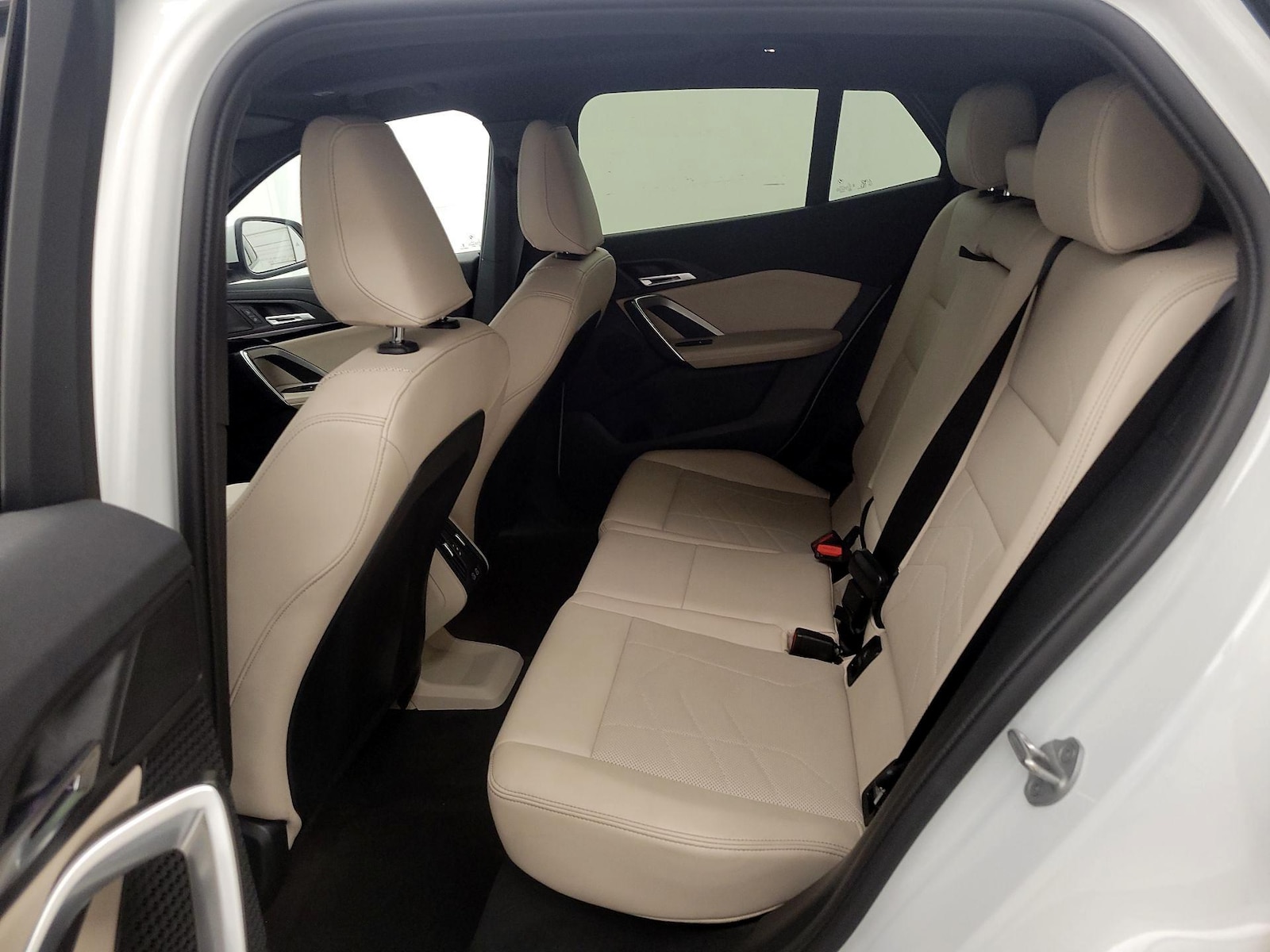2025 BMW X2 28i - Photo 21