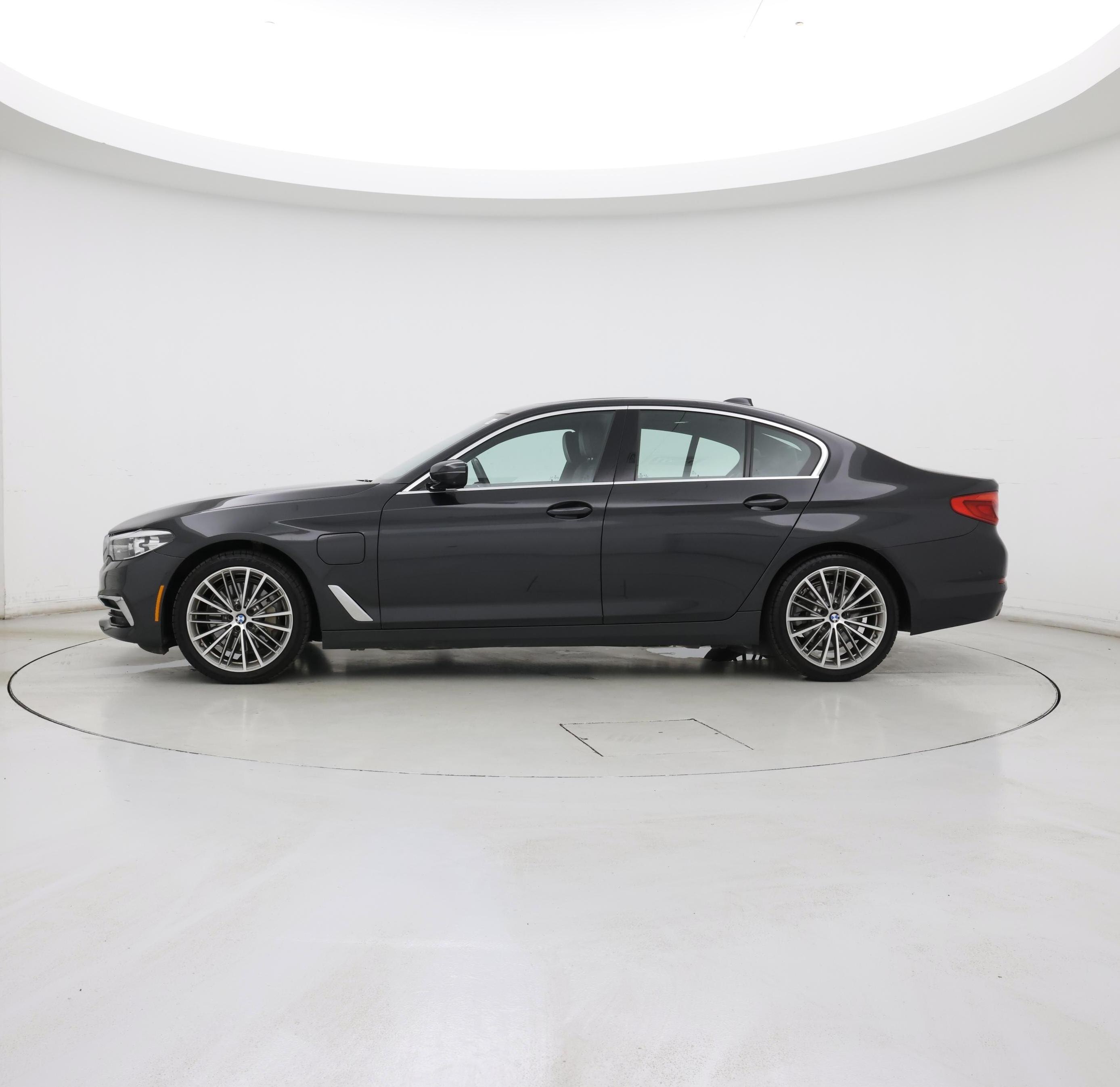 Thumbnail: 2020 BMW 5 Series - 3