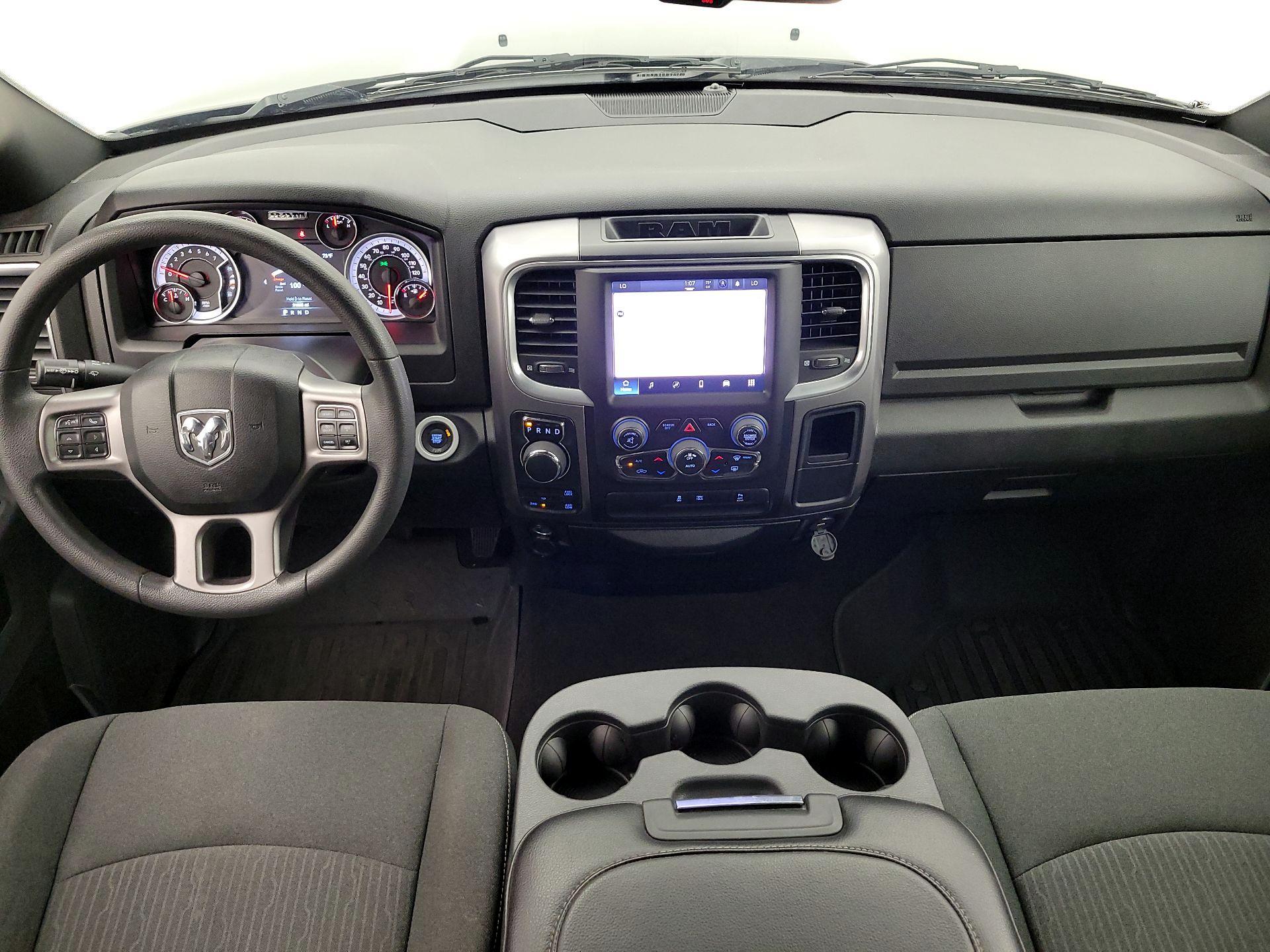 Thumbnail: 2023 RAM 1500 Classic - 9