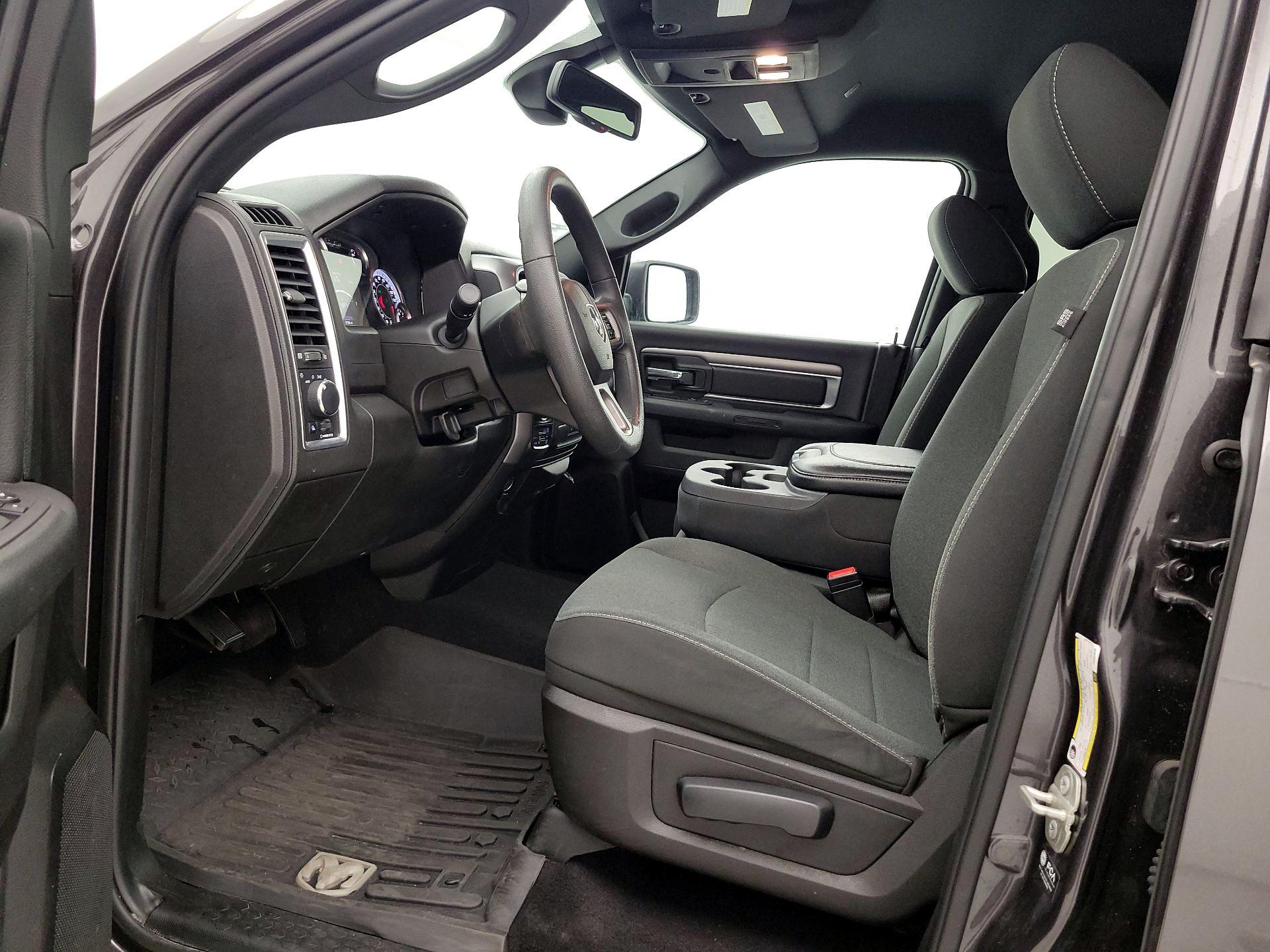 Thumbnail: 2023 RAM 1500 Classic - 11
