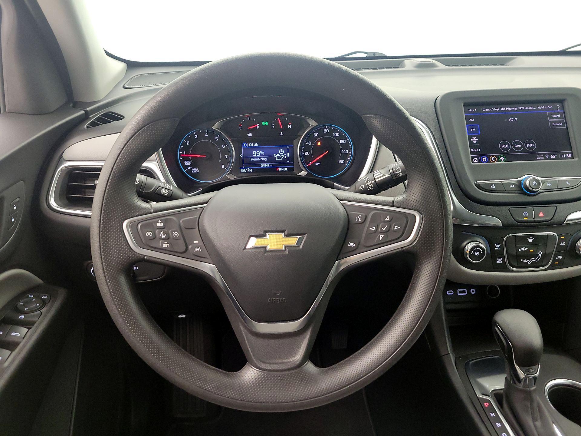 Thumbnail: 2022 Chevrolet Equinox - 10