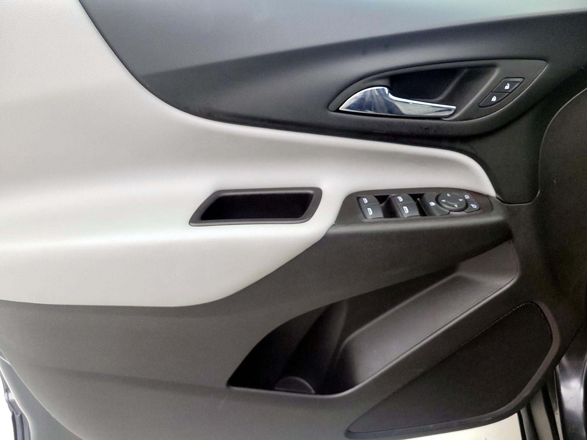 Thumbnail: 2022 Chevrolet Equinox - 12