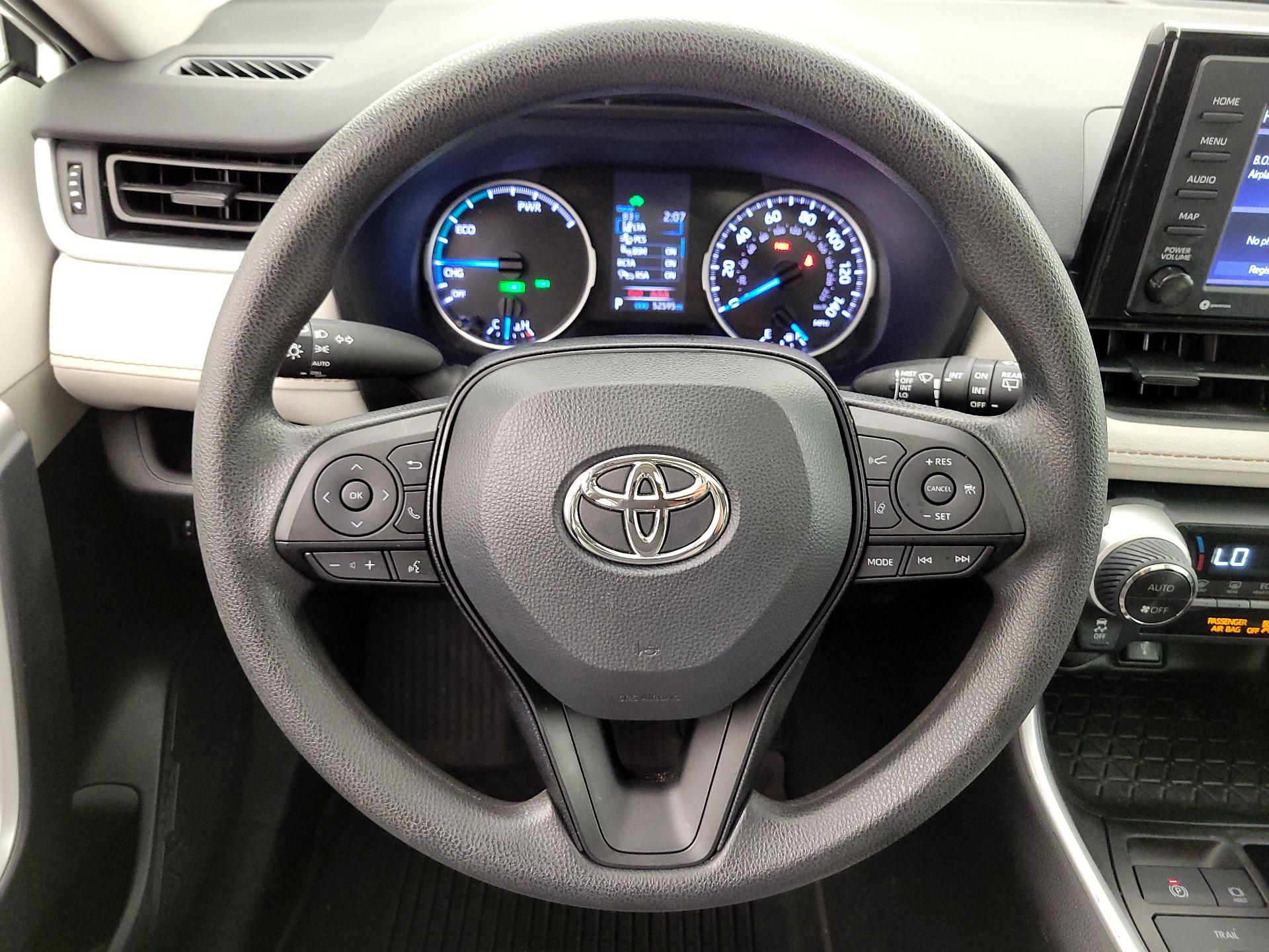 Thumbnail: 2022 Toyota RAV4 - 10