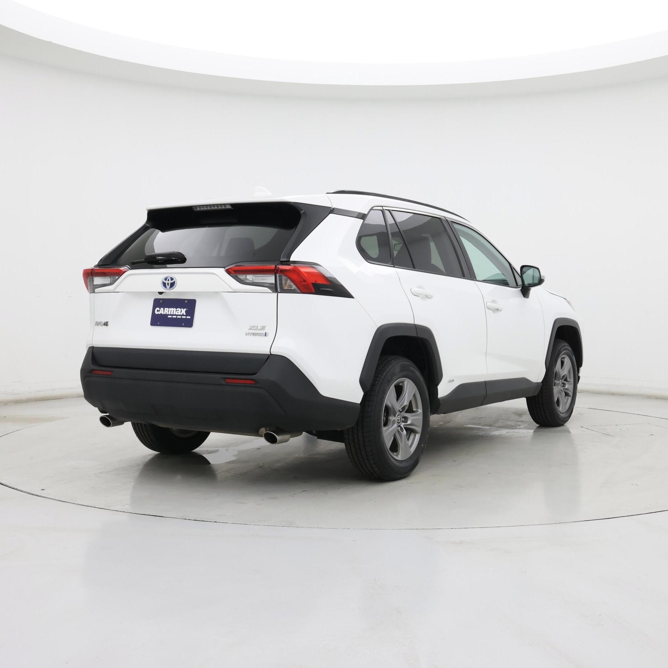 Thumbnail: 2022 Toyota RAV4 - 8