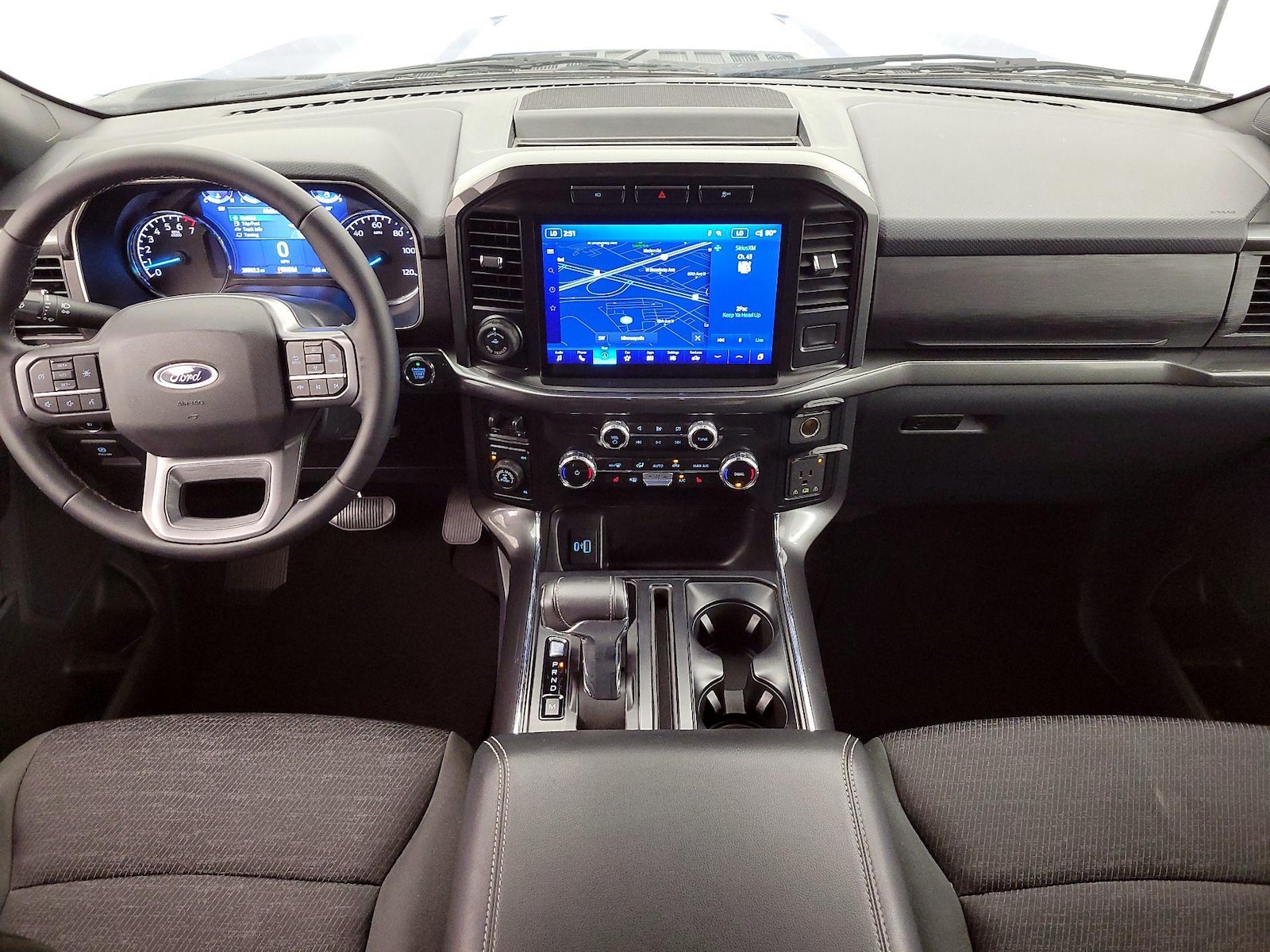2023 Ford F-150 XLT - Photo 10