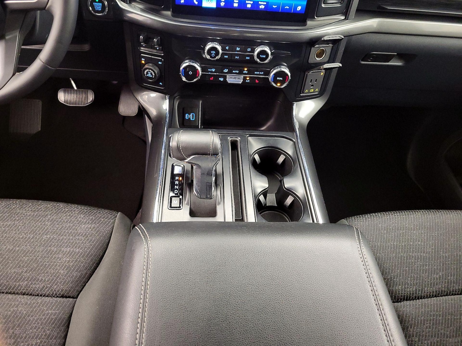2023 Ford F-150 XLT - Photo 19