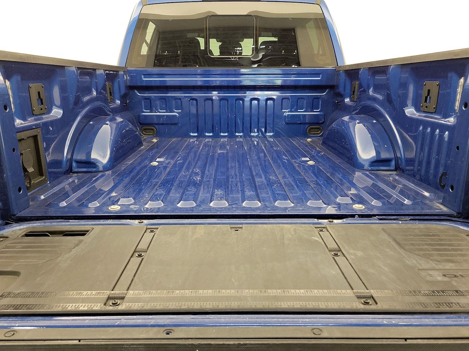 2023 Ford F-150 XLT - Photo 22