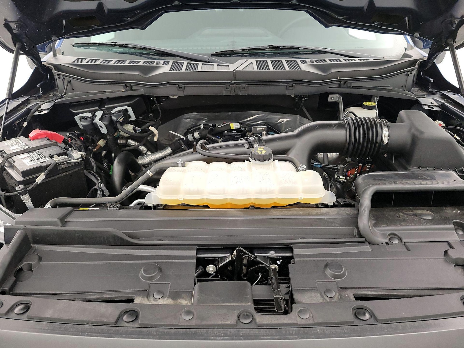 2023 Ford F-150 XLT - Photo 23