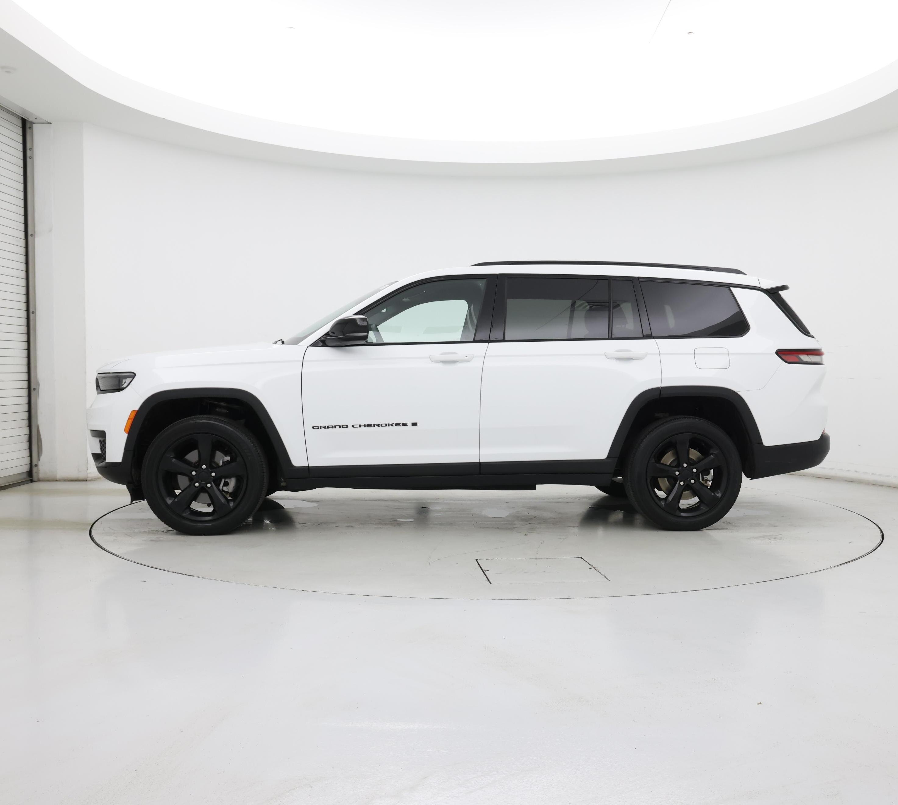 Thumbnail: 2023 Jeep Grand Cherokee L - 3