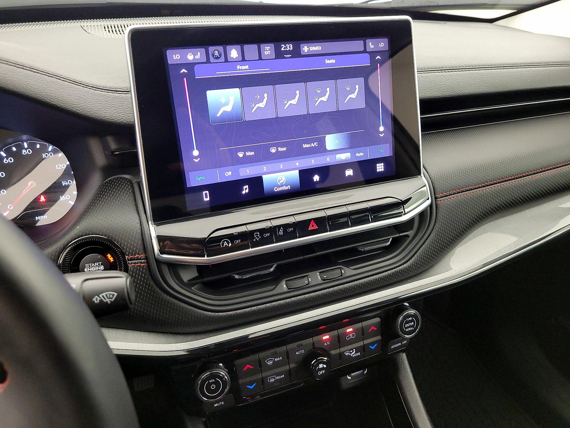 Thumbnail: 2022 Jeep Compass - 16