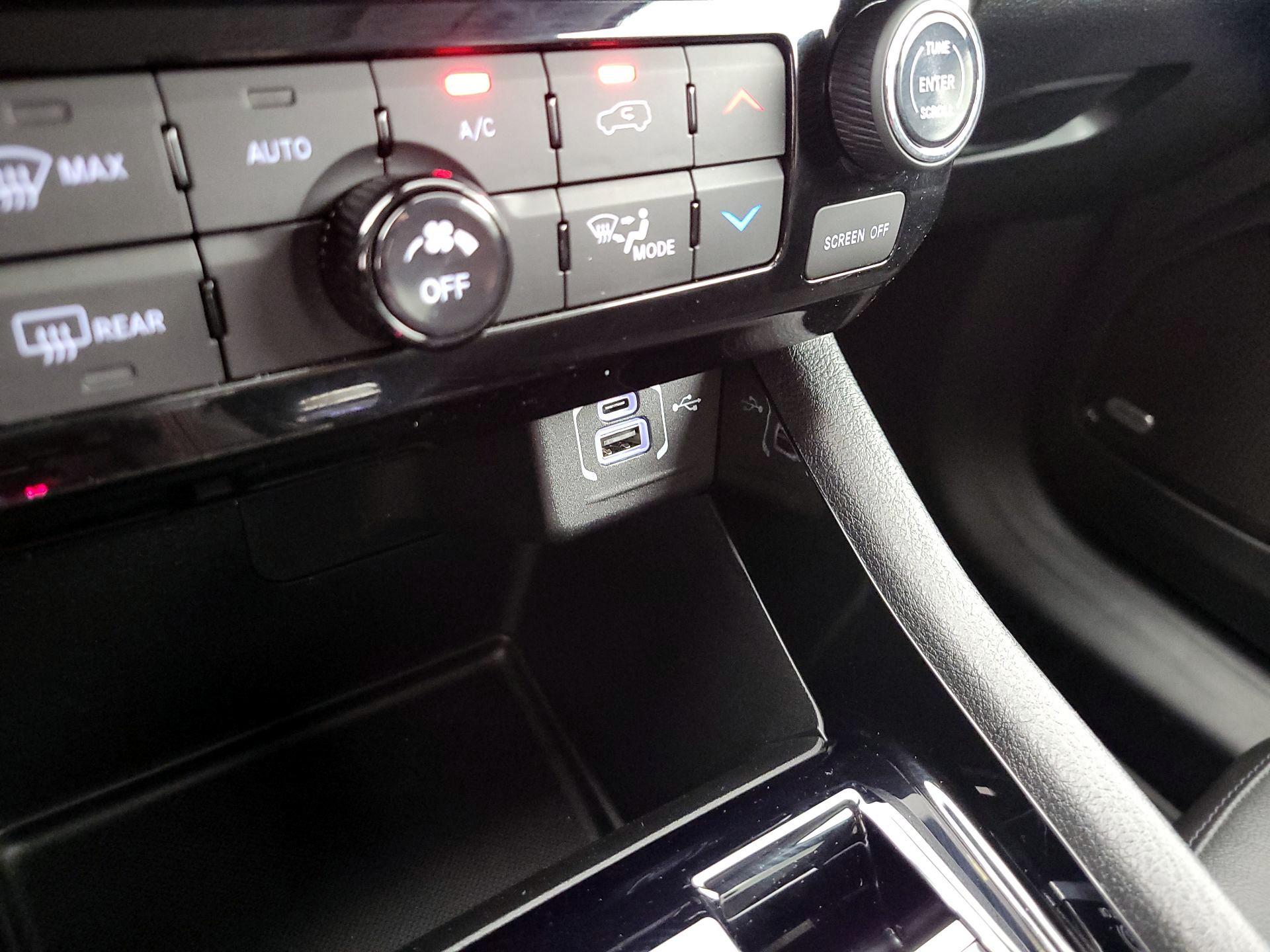 Thumbnail: 2022 Jeep Compass - 18