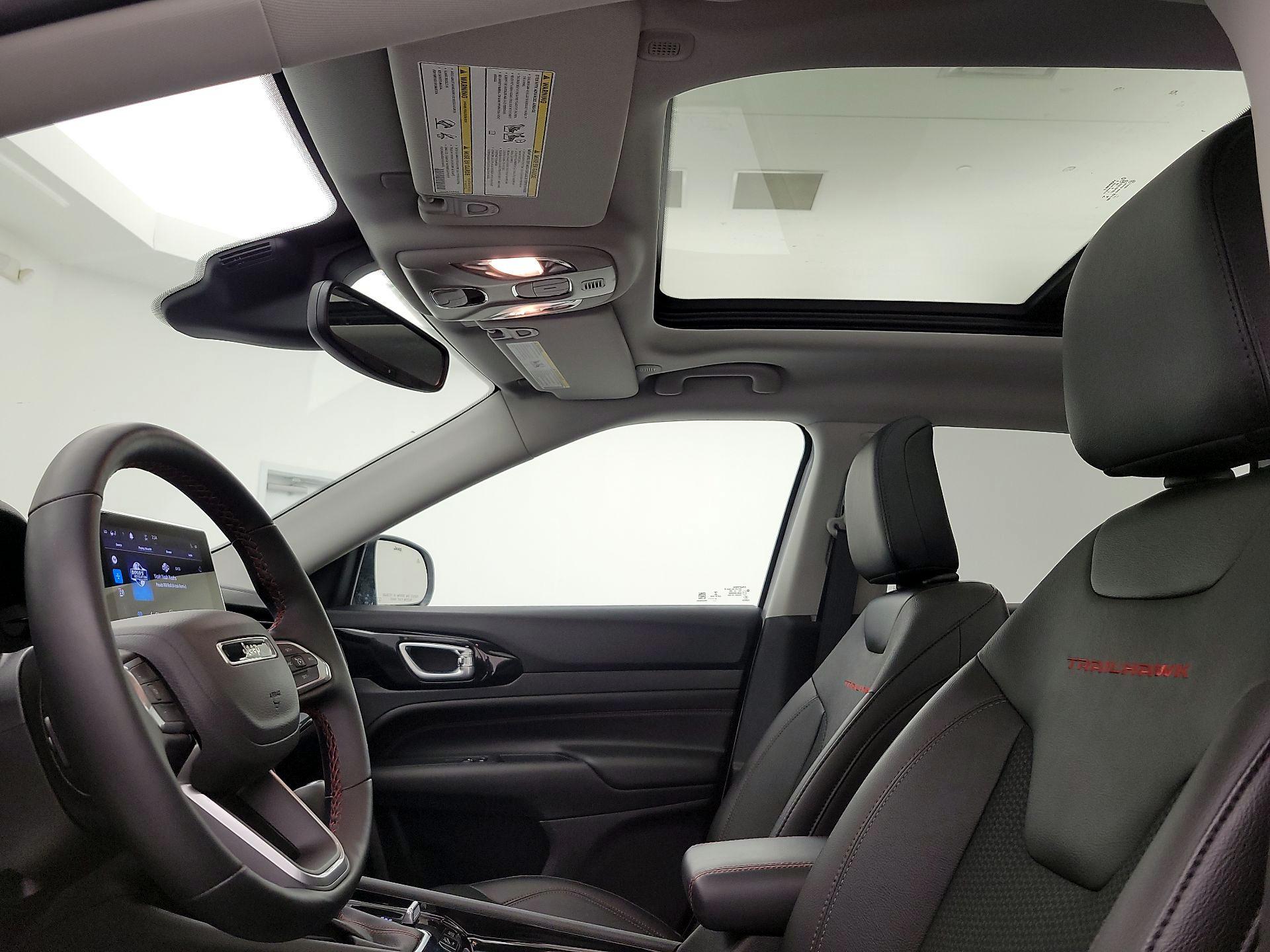 Thumbnail: 2022 Jeep Compass - 19