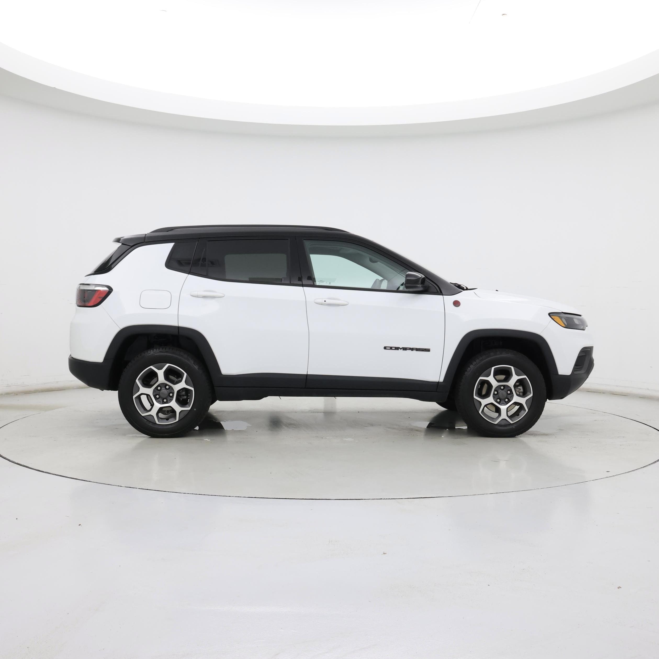Thumbnail: 2022 Jeep Compass - 7