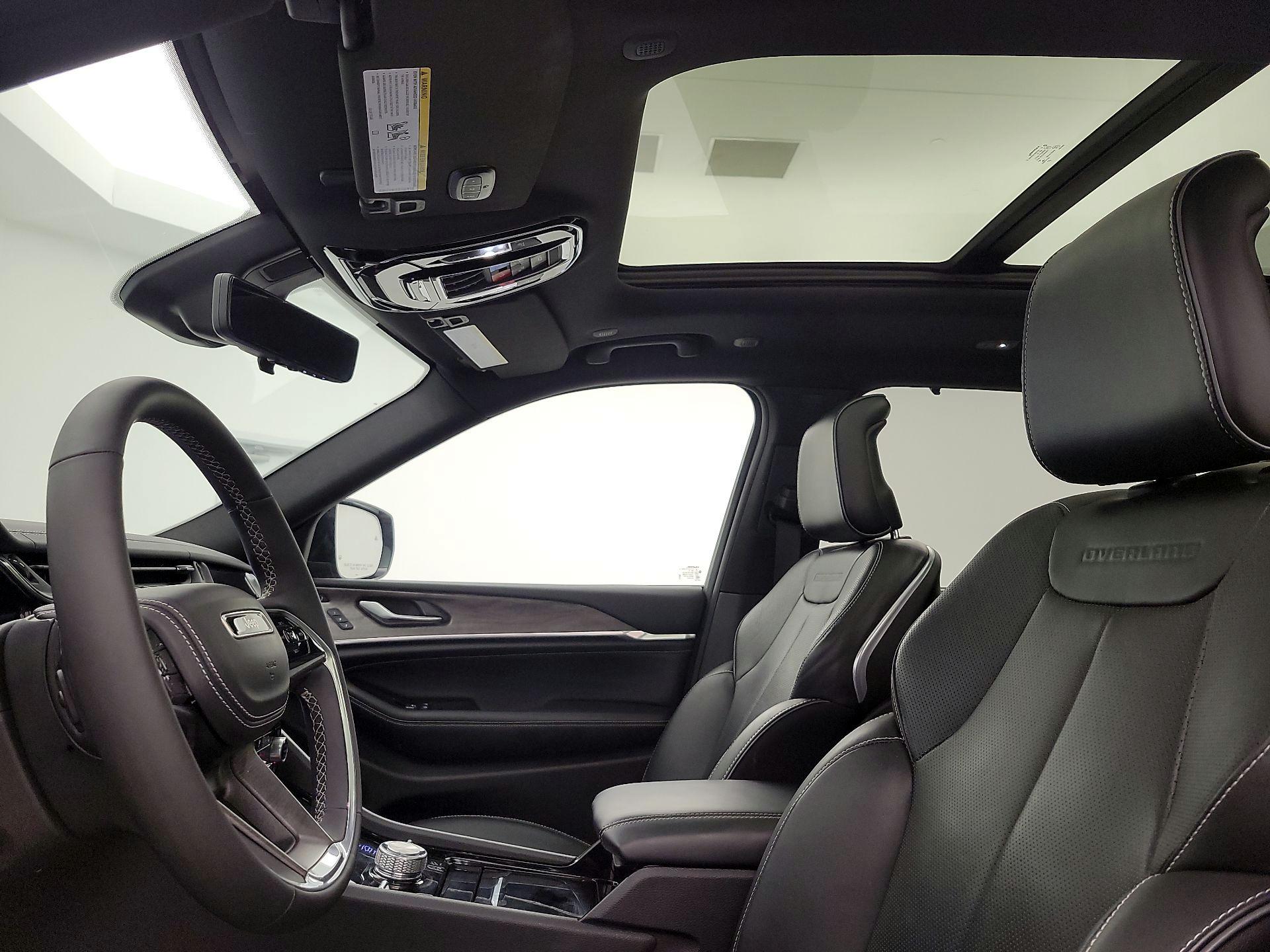 Thumbnail: 2023 Jeep Grand Cherokee L - 20