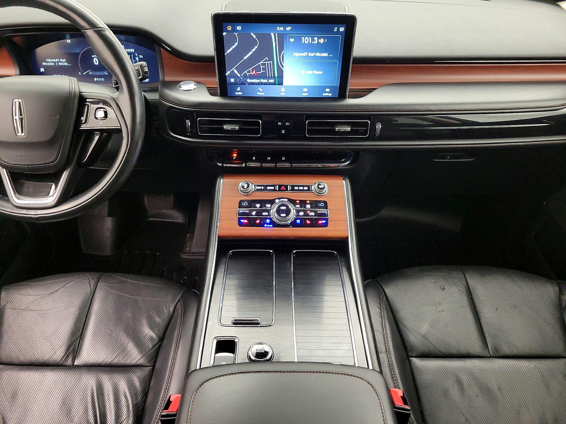 Thumbnail: 2020 Lincoln Aviator - 18