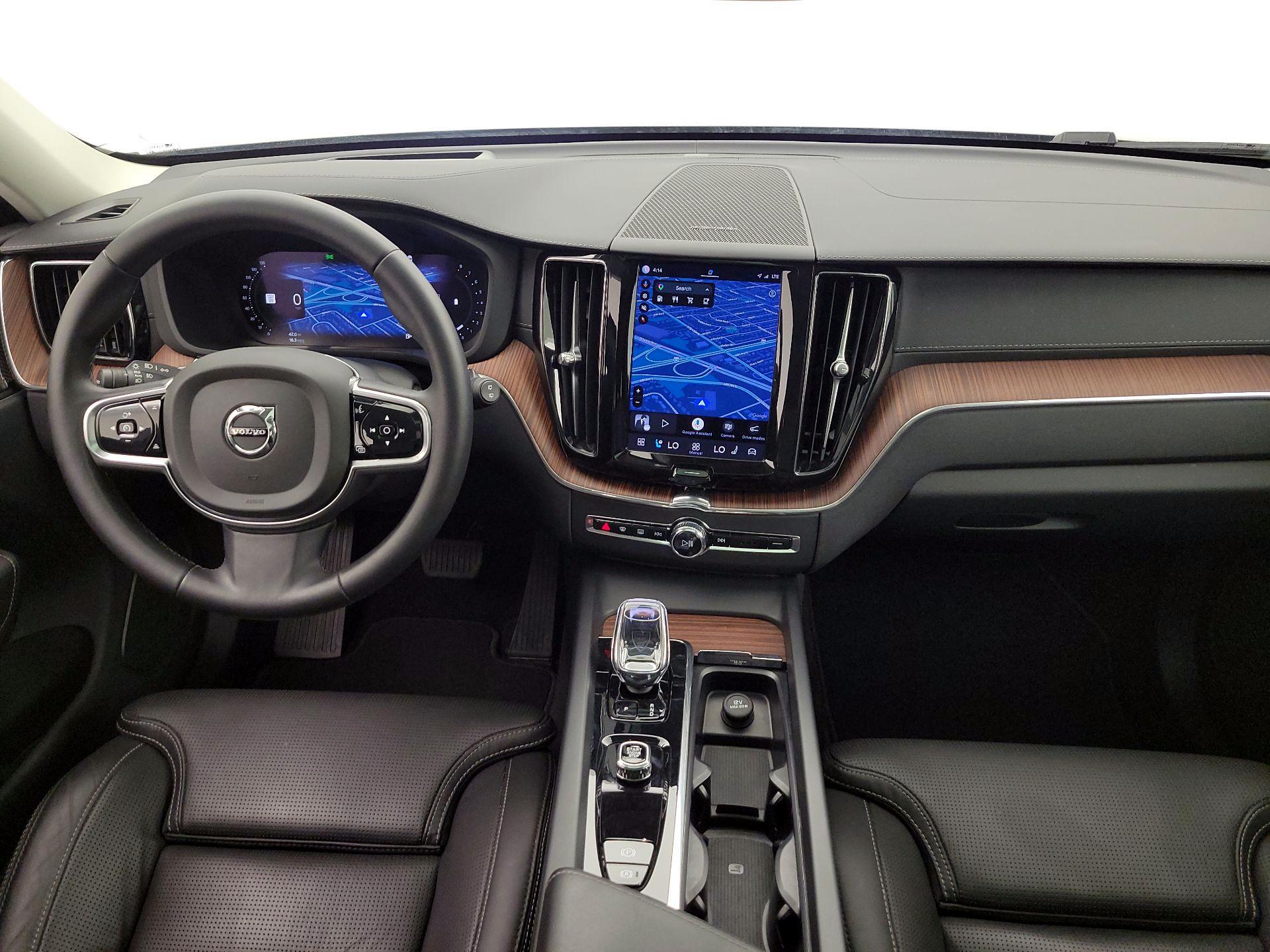 Thumbnail: 2023 Volvo XC60 - 9