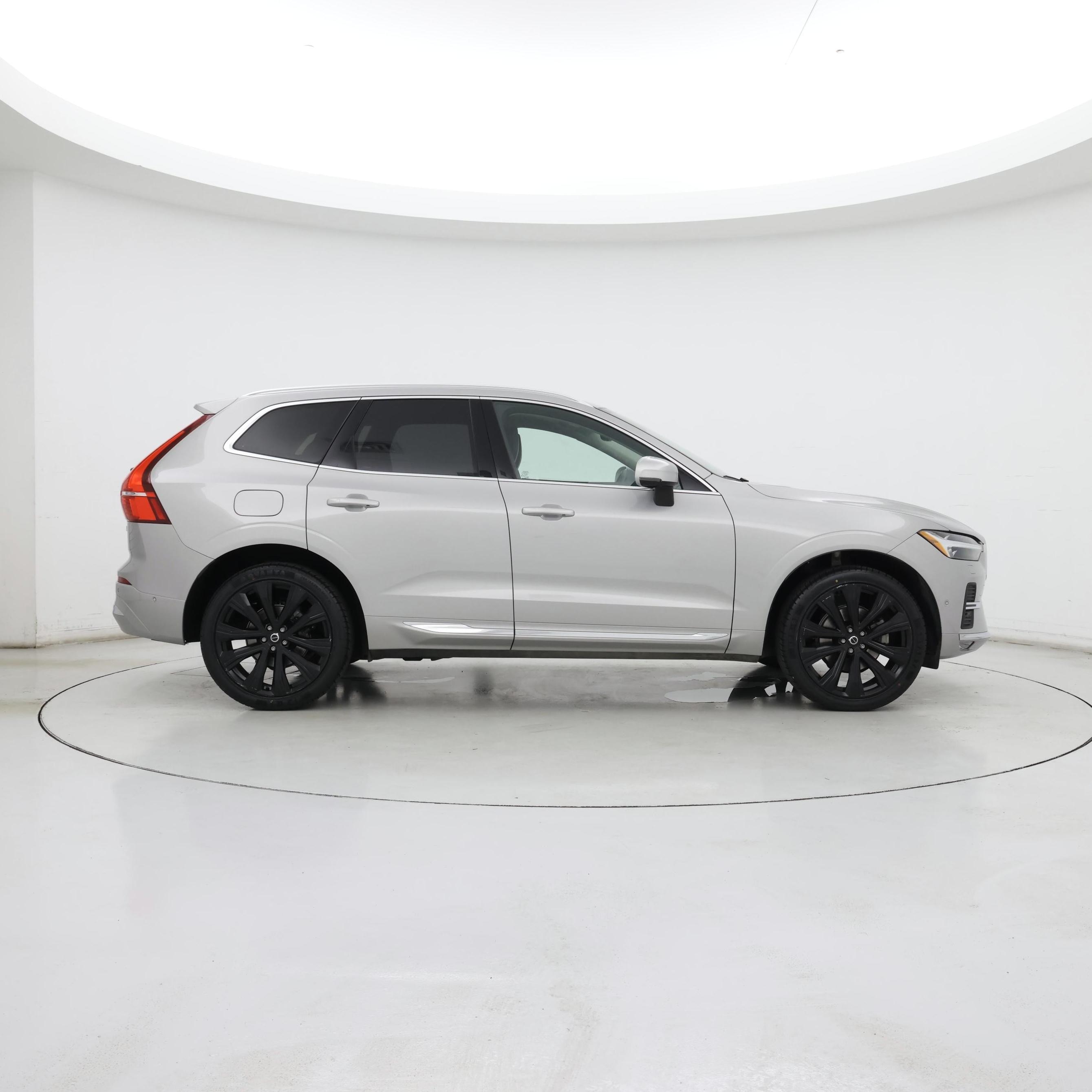 Thumbnail: 2023 Volvo XC60 - 7