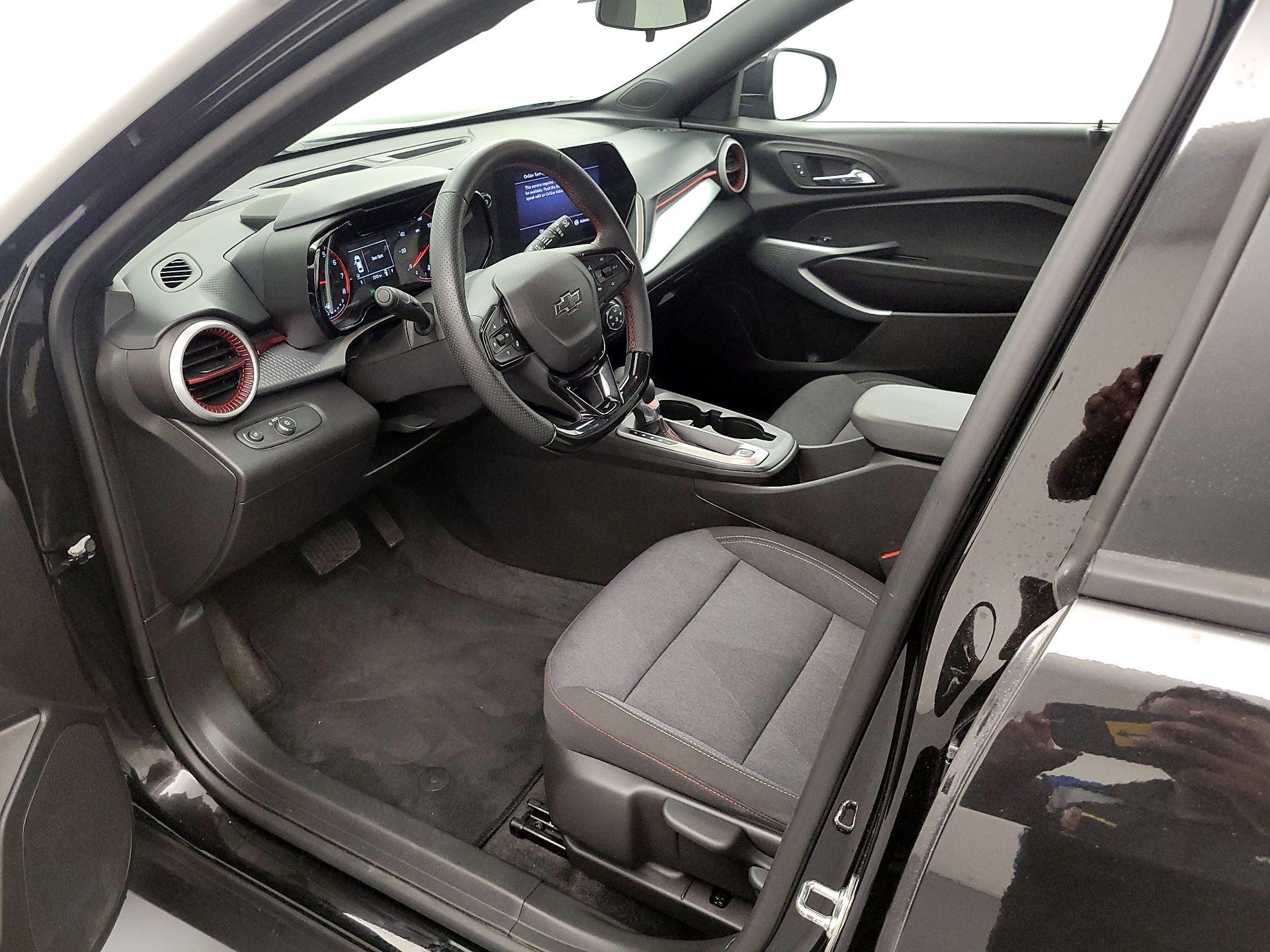 Thumbnail: 2024 Chevrolet Trax - 11