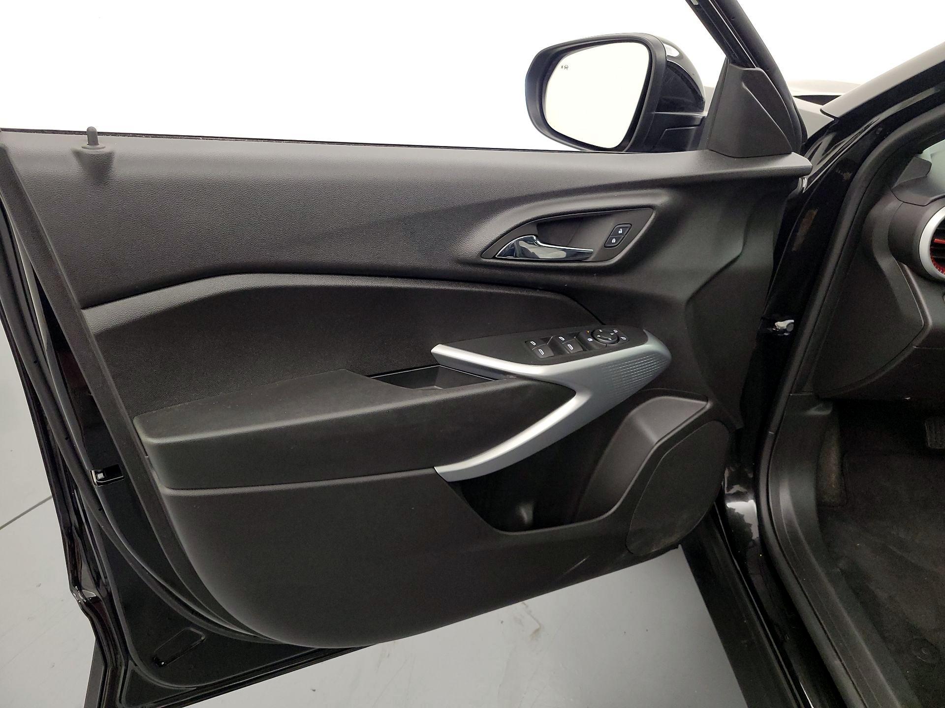 Thumbnail: 2024 Chevrolet Trax - 12