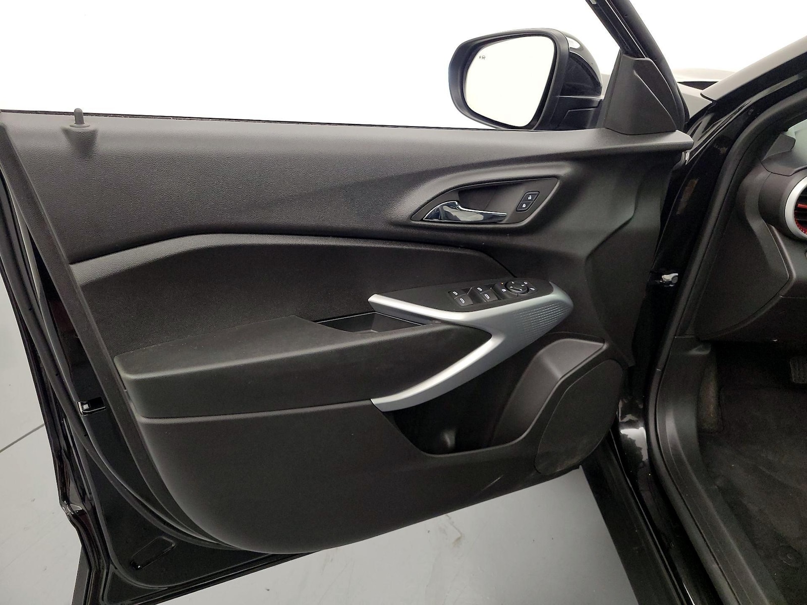 2024 Chevrolet Trax RS - Photo 13
