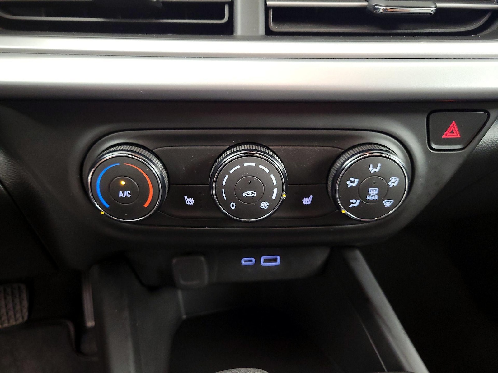 2024 Chevrolet Trax RS - Photo 17