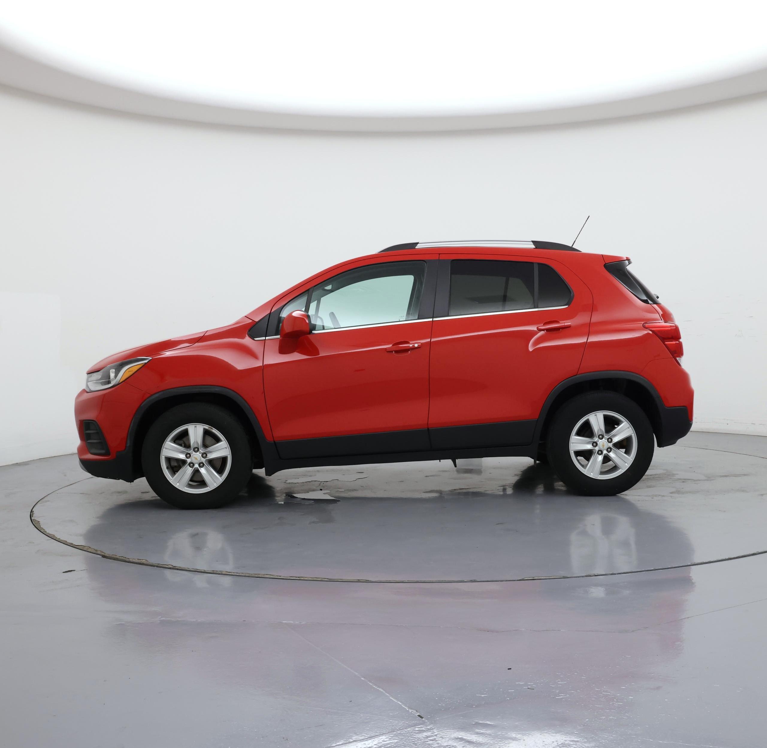 Thumbnail: 2020 Chevrolet Trax - 3
