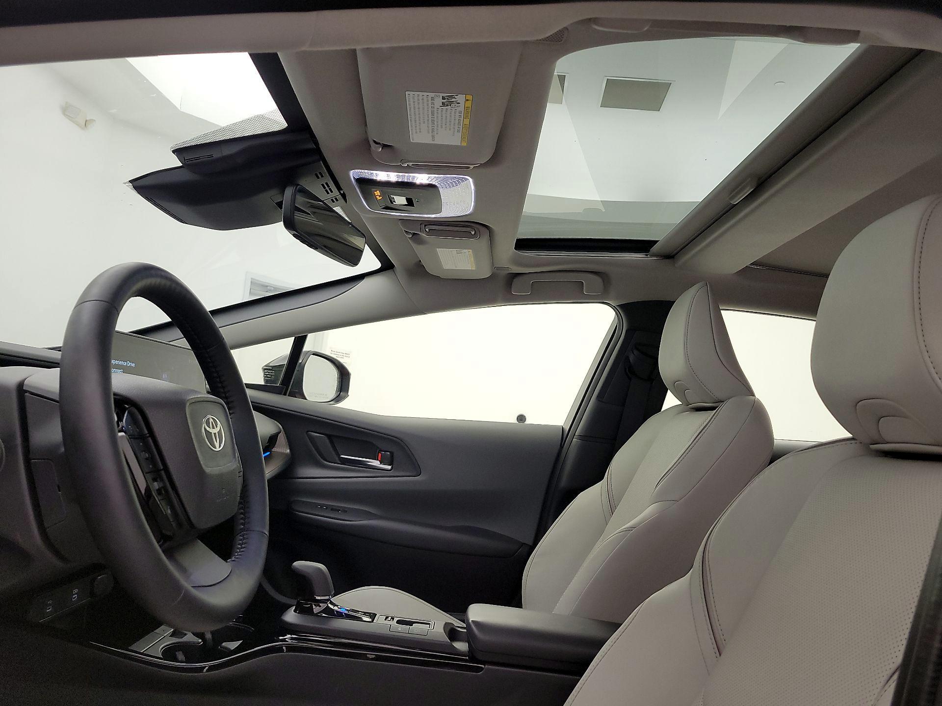 Thumbnail: 2024 Toyota Prius - 20