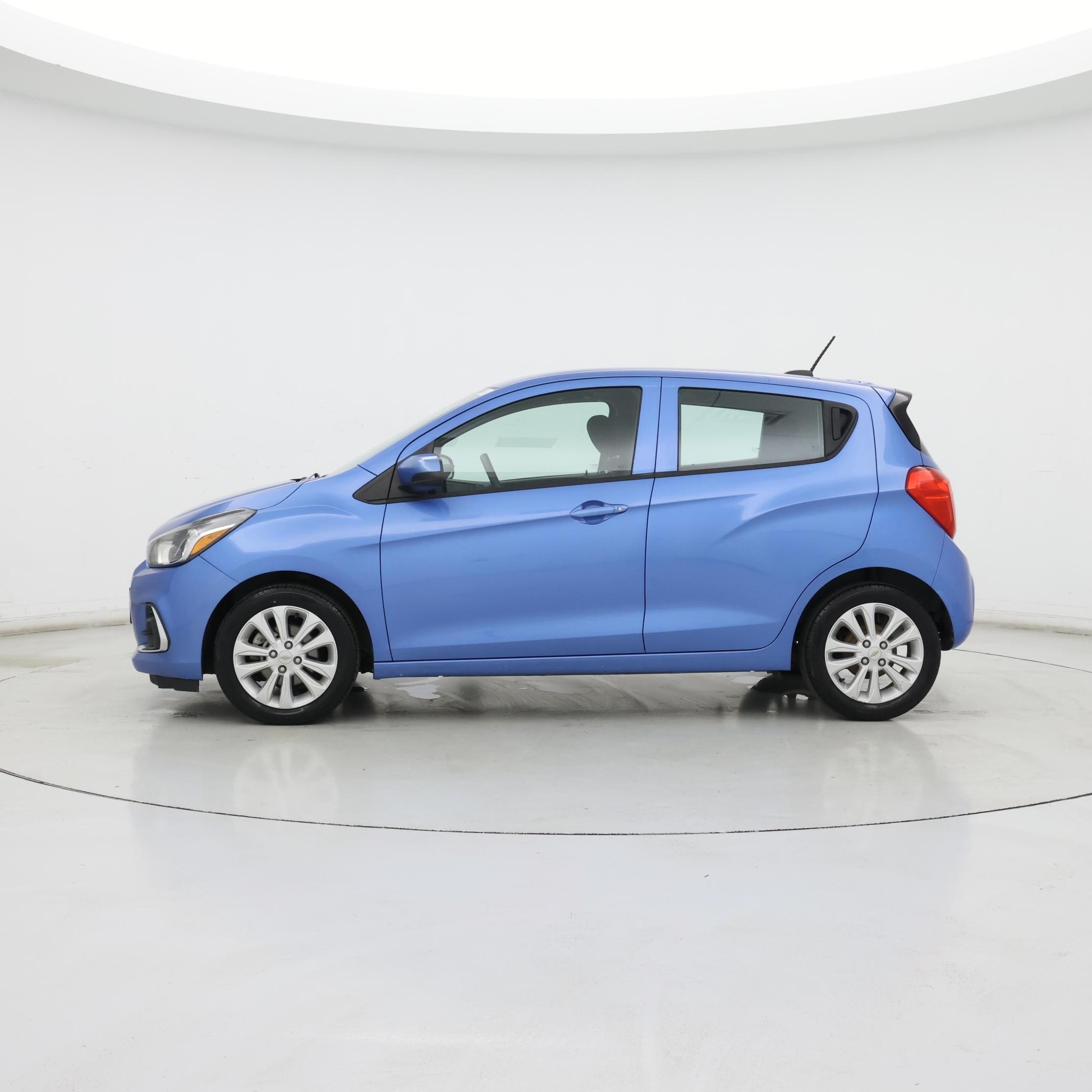 Thumbnail: 2017 Chevrolet Spark - 3
