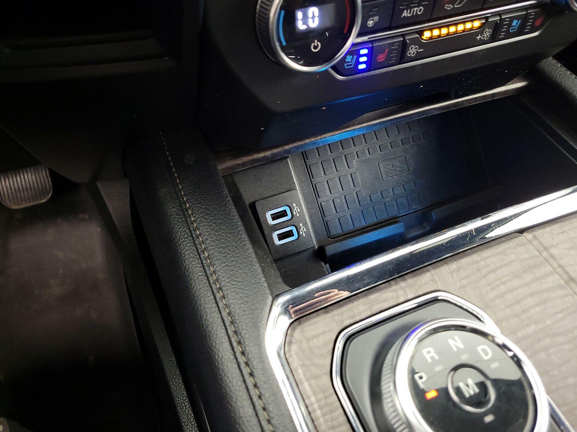 Thumbnail: 2019 Ford Expedition - 19