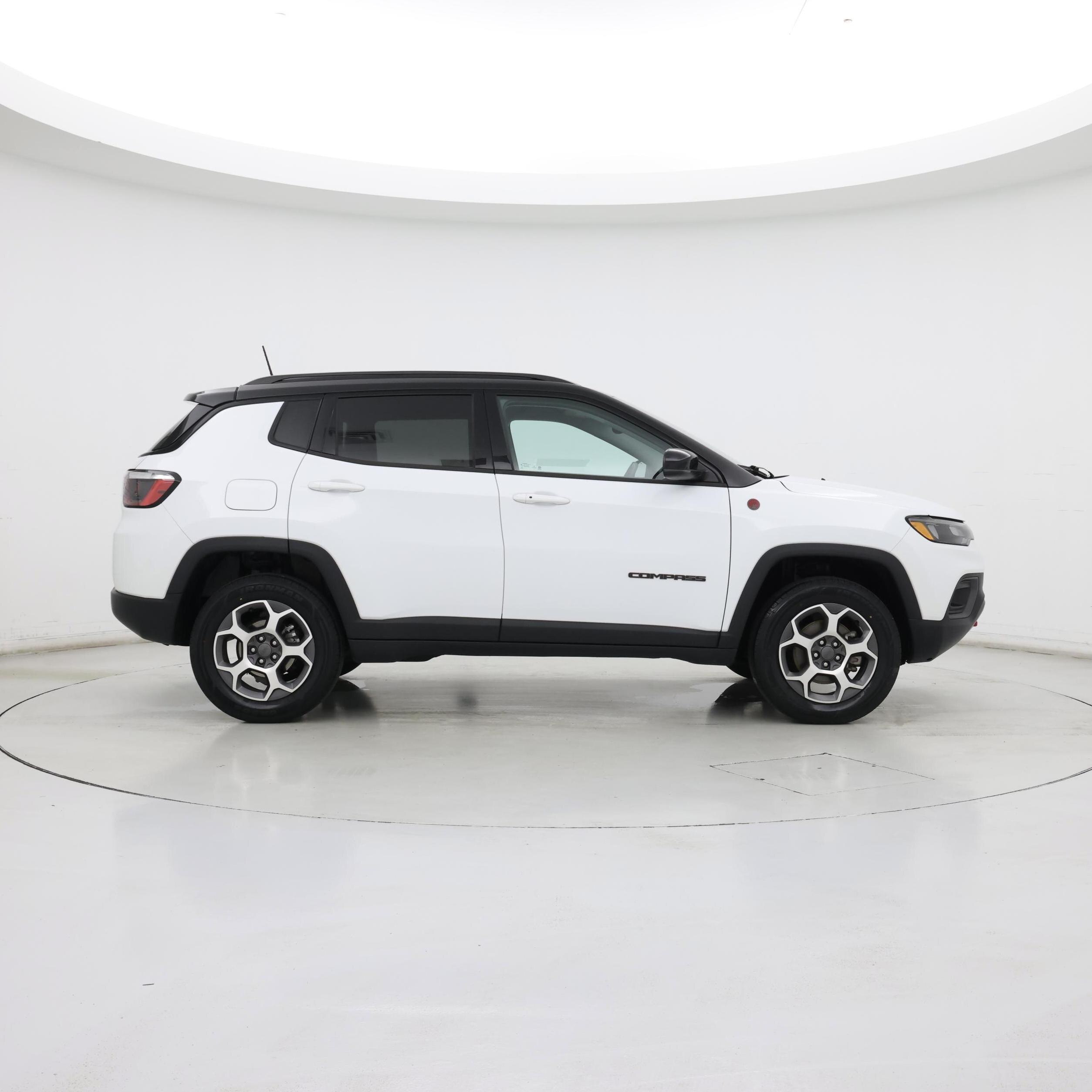 Thumbnail: 2022 Jeep Compass - 7