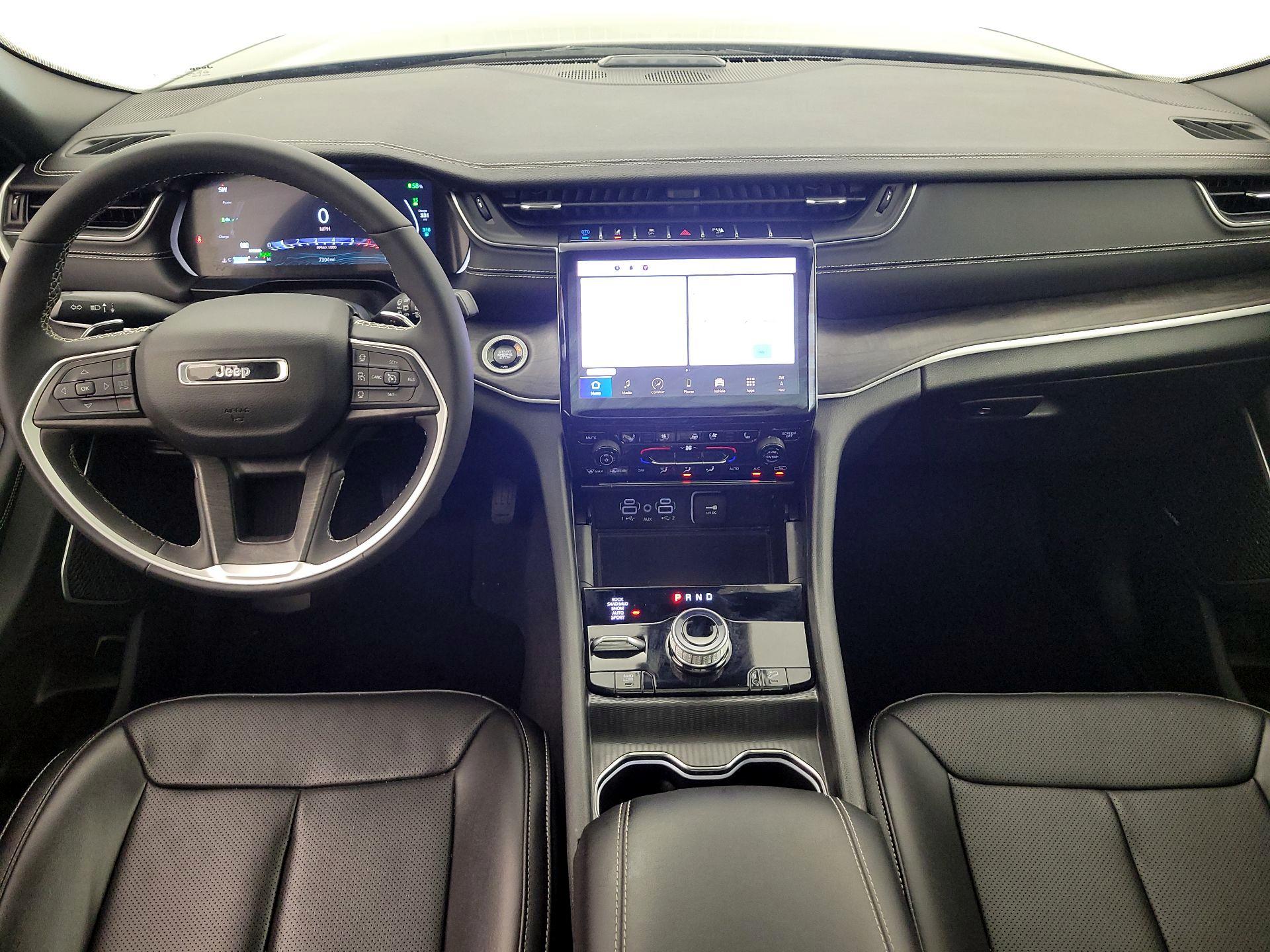 Thumbnail: 2024 Jeep Grand Cherokee - 9