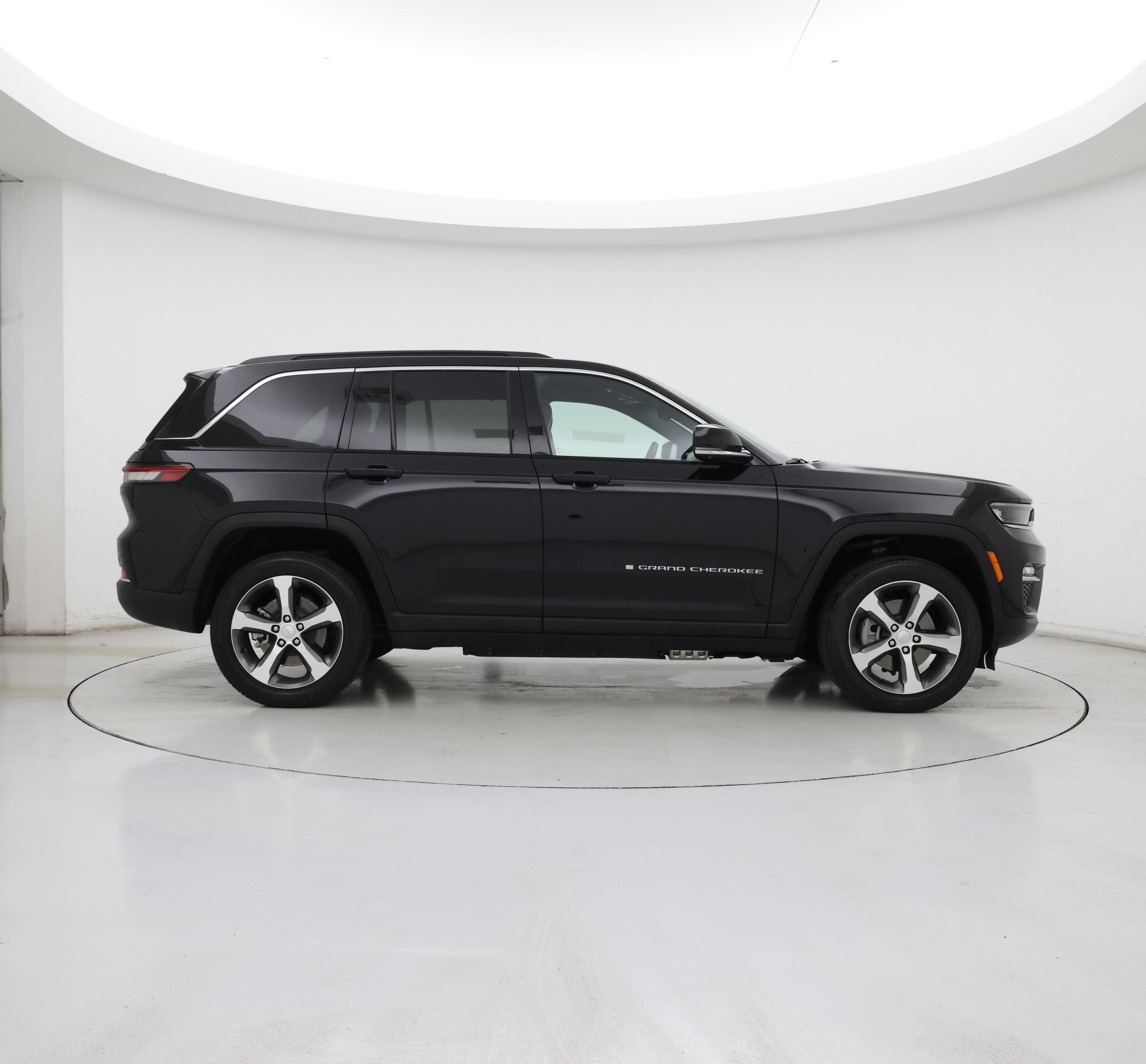 Thumbnail: 2024 Jeep Grand Cherokee - 7