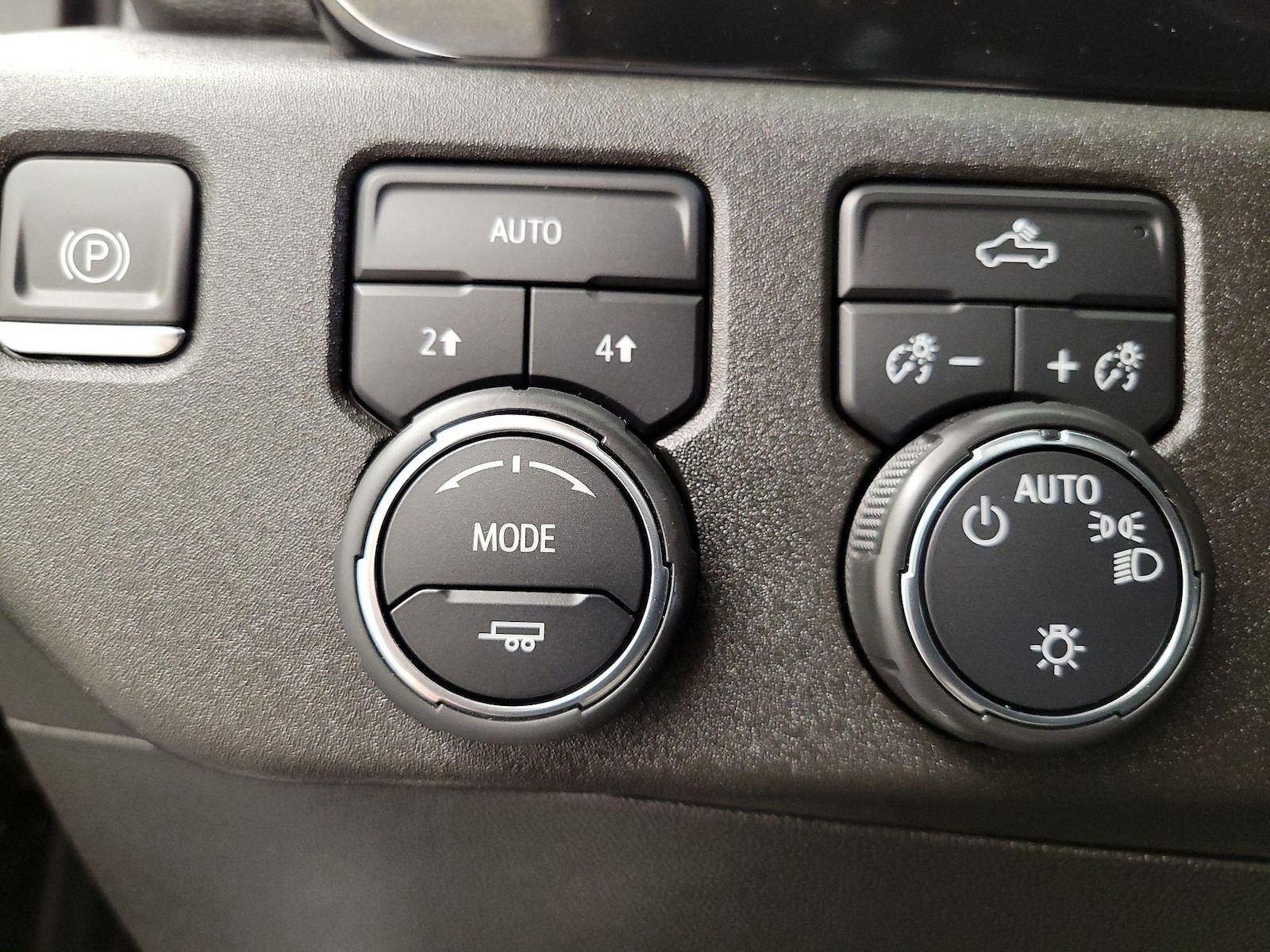 2024 Chevrolet Silverado 1500 LT - Photo 14