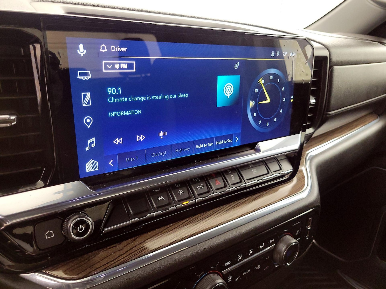 2024 Chevrolet Silverado 1500 LT - Photo 17