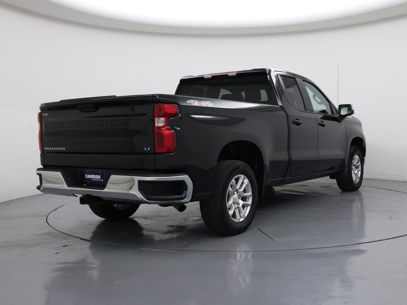 2024 Chevrolet Silverado 1500 LT - Photo 9
