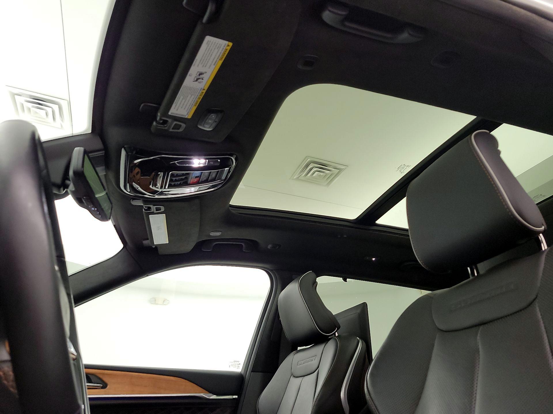 Thumbnail: 2023 Jeep Grand Cherokee L - 20