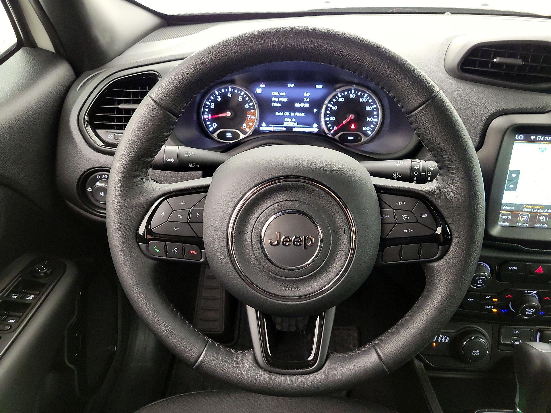 Thumbnail: 2022 Jeep Renegade - 10
