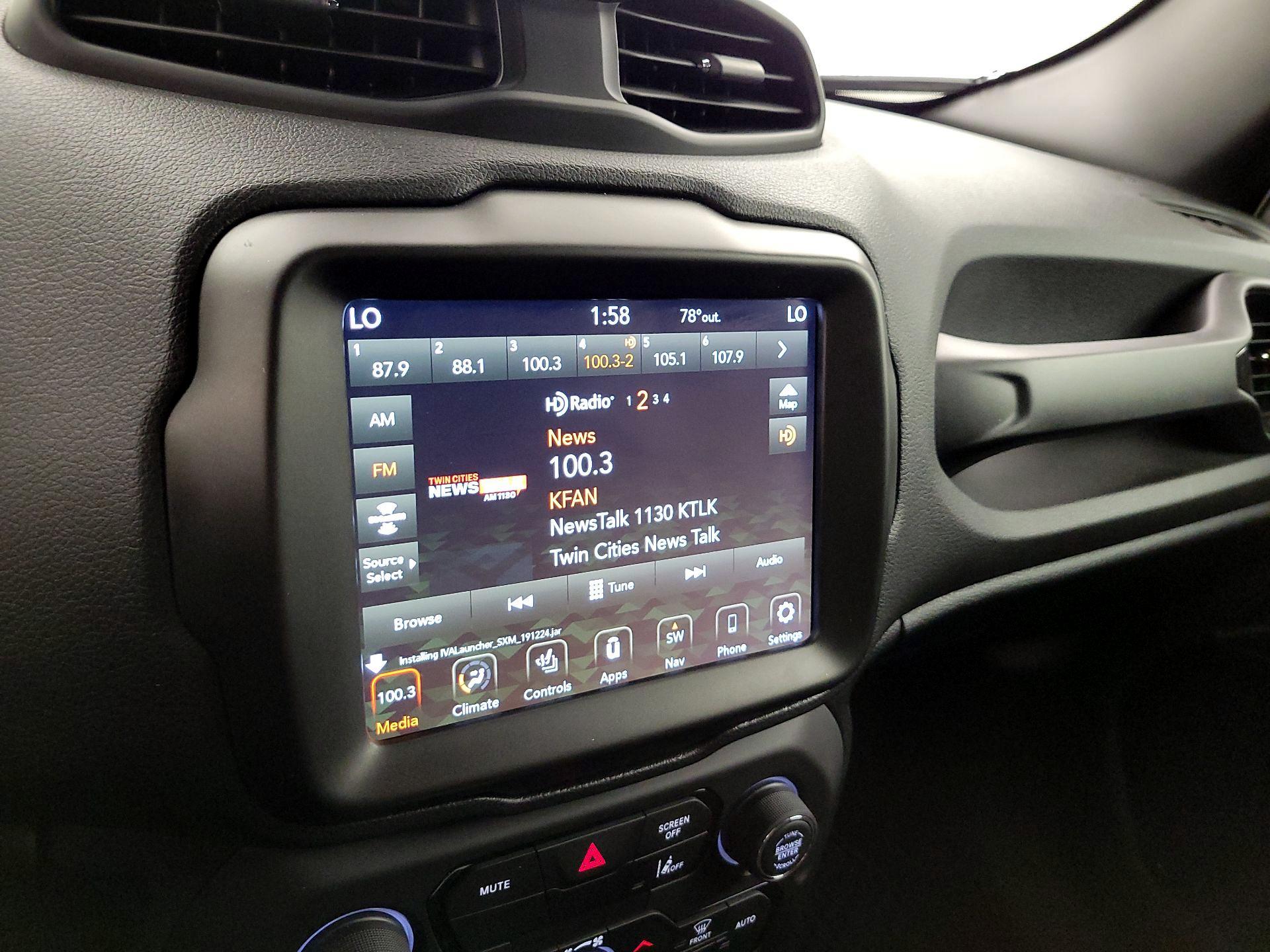 Thumbnail: 2022 Jeep Renegade - 16