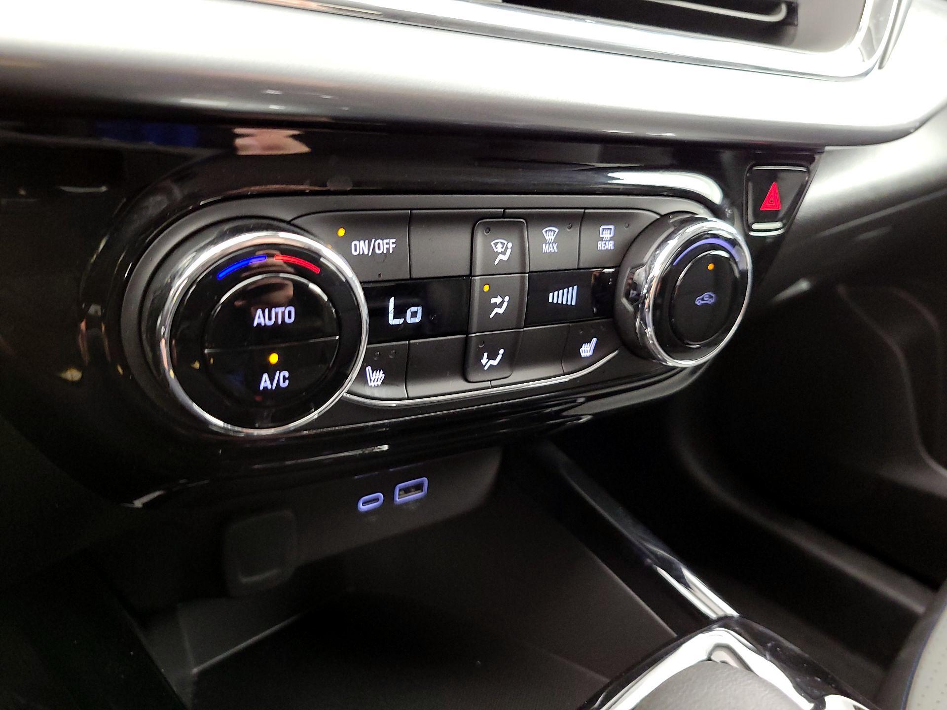 Thumbnail: 2025 Chevrolet Trax - 16