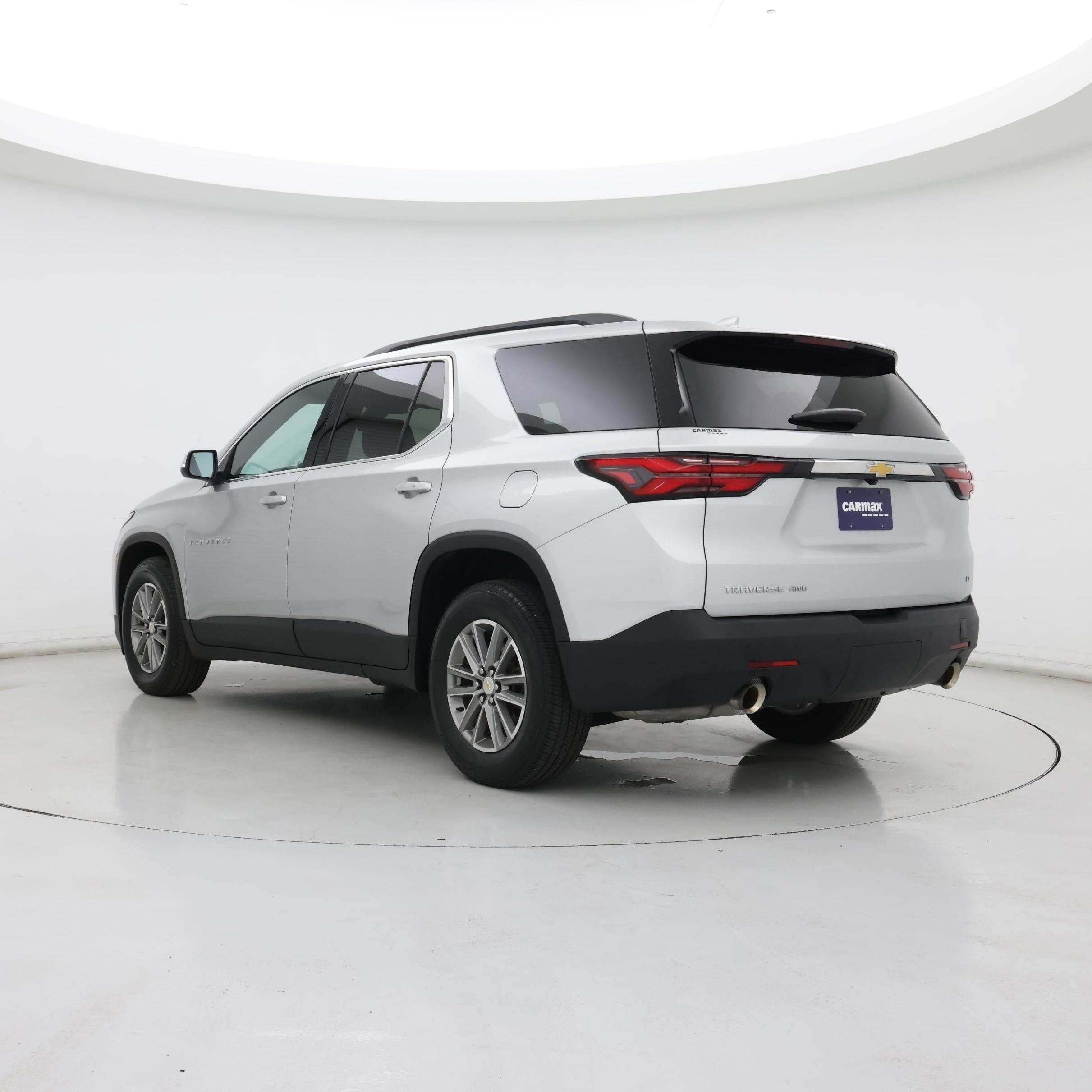 Thumbnail: 2022 Chevrolet Traverse - 2