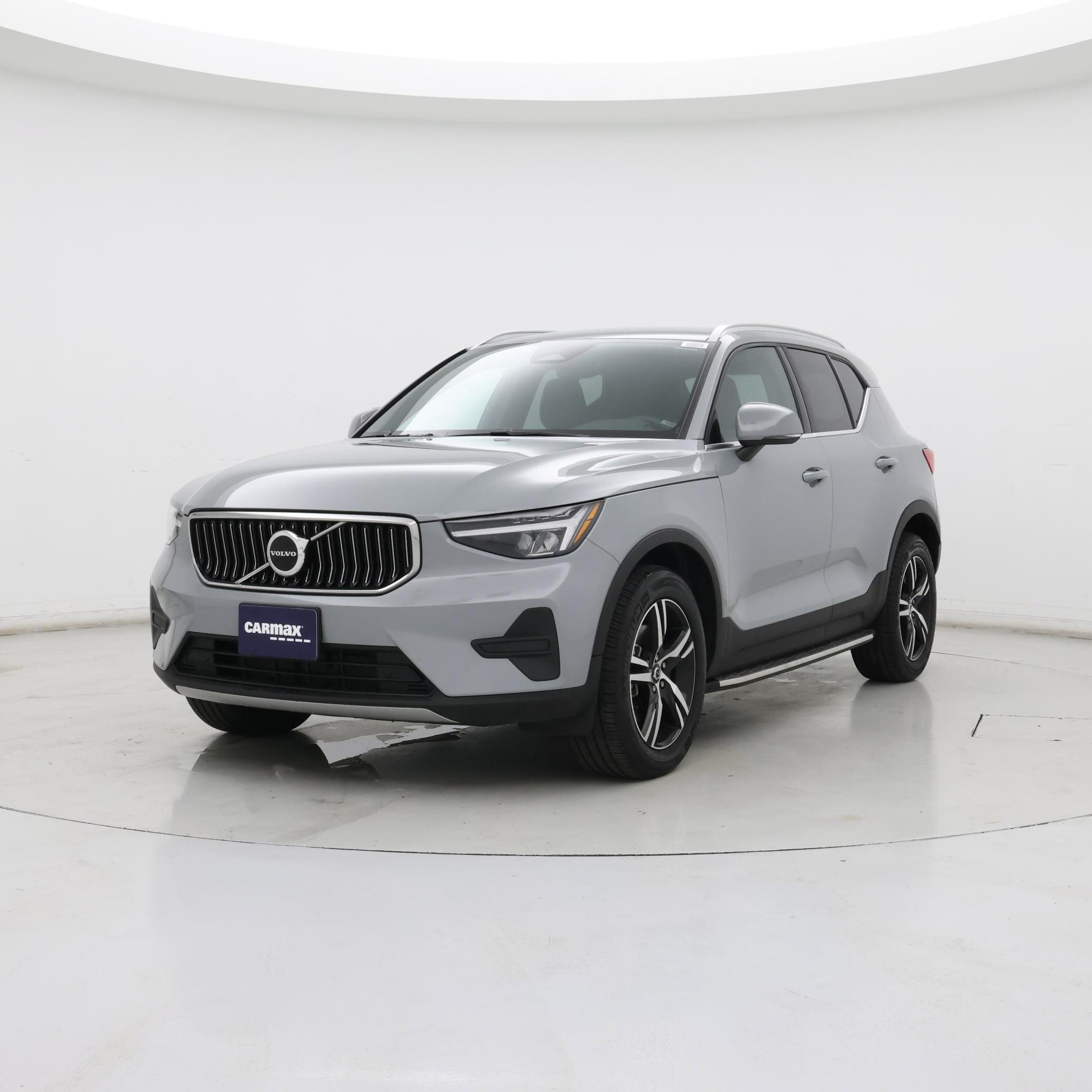 Thumbnail: 2024 Volvo XC40 - 4